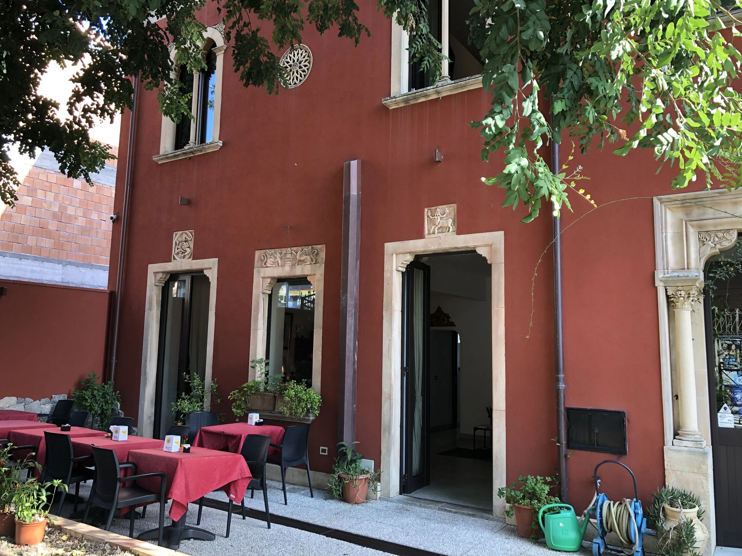 イタリア　シチリアへ　タオルミーナ　ホテル編