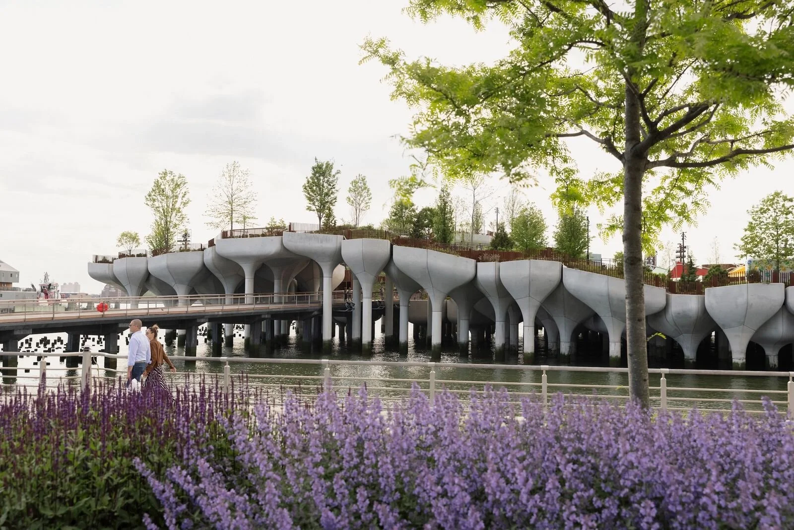 [New York] マンハッタンにできた最新ホットスポット　"Little Island ” 作ったのはあのパワーカップル！