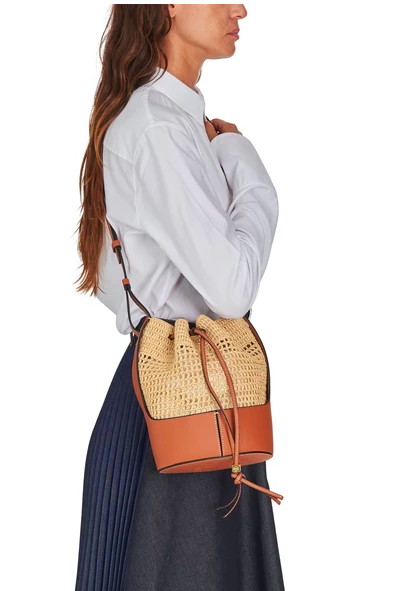 LOEWE  BALENCIAGA SALE !! ロエベセール　送料無料　２４Sにて。他にもSALE情報アップ中！