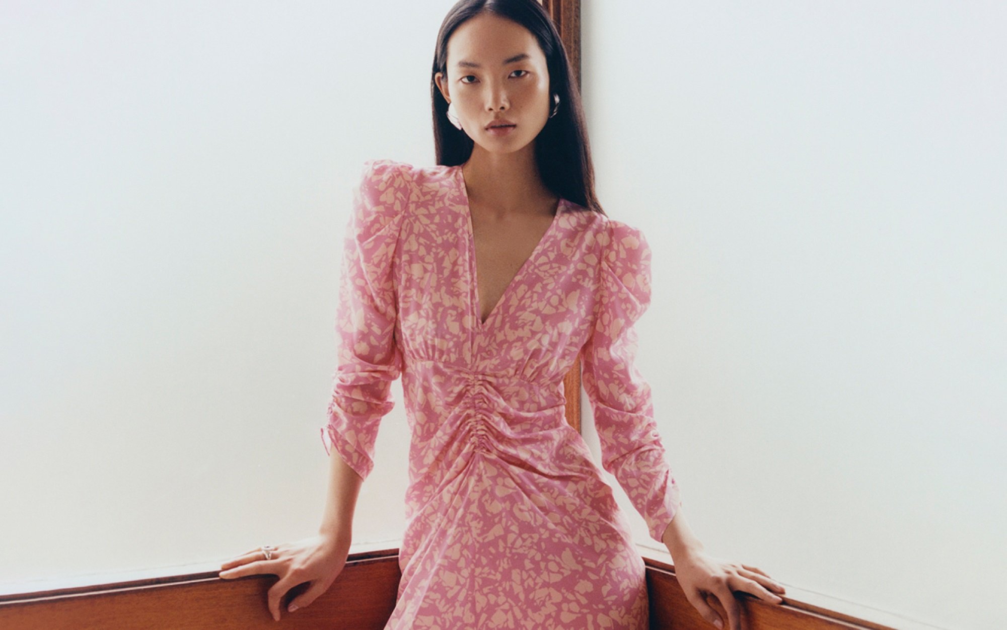  【2025年版】NET-A-PORTER 15%オフプロモーション|プロモコード「APAC15」で人気ブランドが今だけお得!