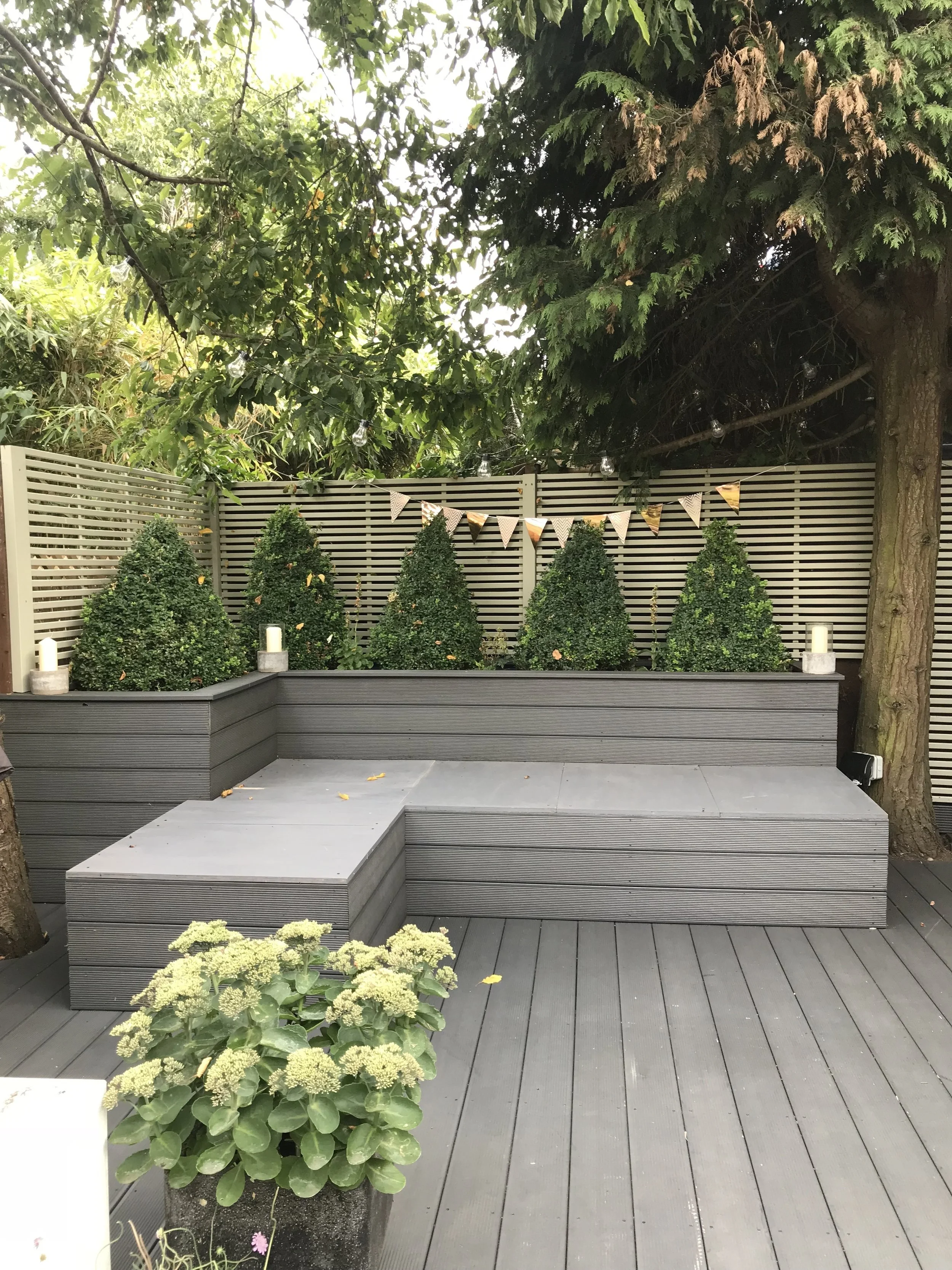 COMPLETED - BUILT-IN SEATING & PLANTER