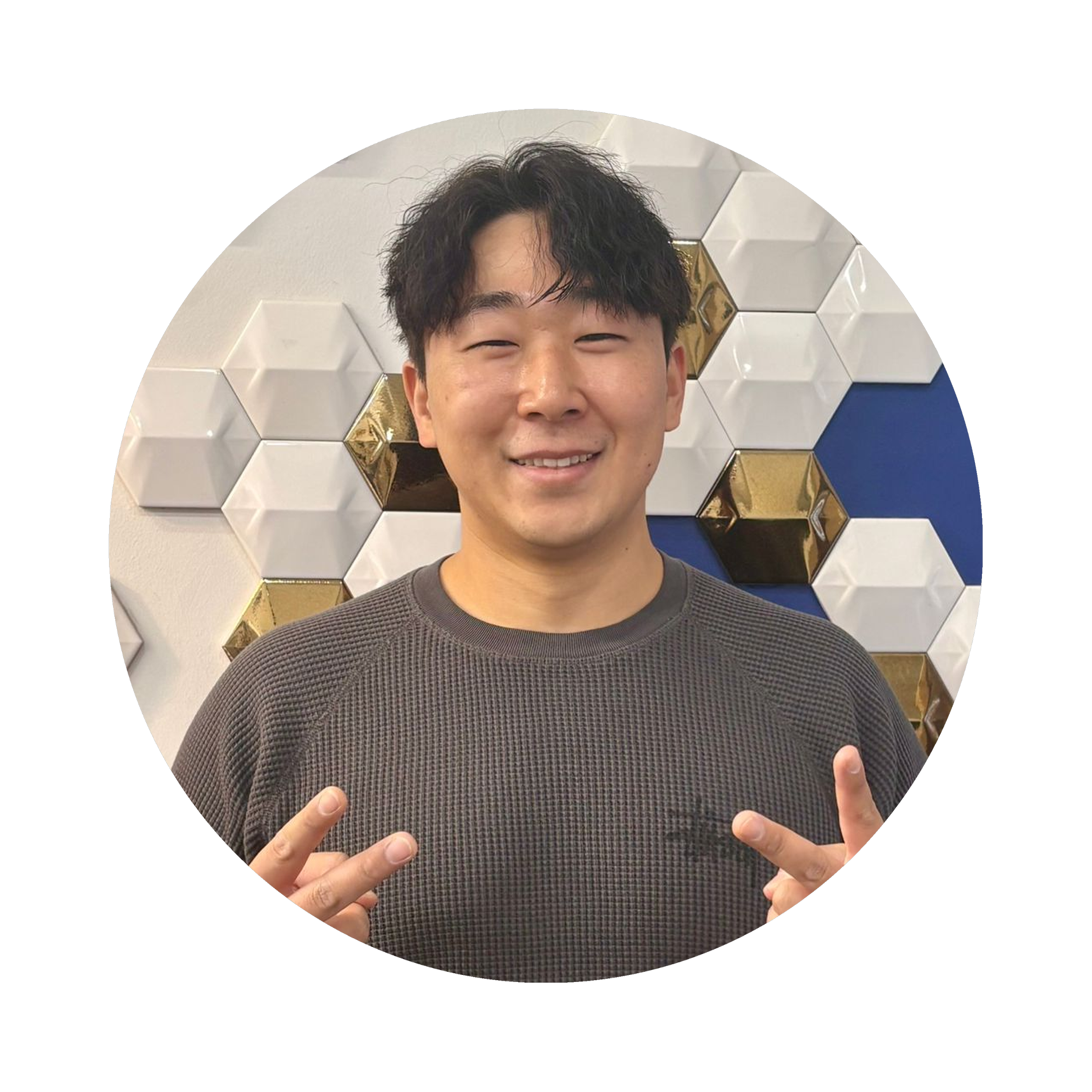 Leo Lee 