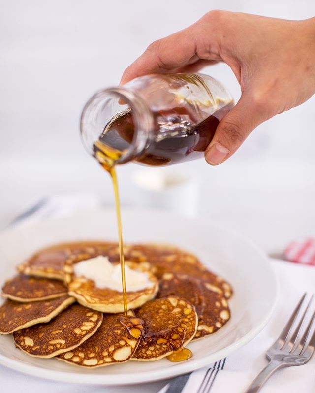 You don't need a spoonful of Vermont maple syrup to make these pancakes go down. But it certainly doesn't hurt. ⠀⠀⠀⠀⠀⠀⠀⠀⠀
.⠀⠀⠀⠀⠀⠀⠀⠀⠀
.⠀⠀⠀⠀⠀⠀⠀⠀⠀
.⠀⠀⠀⠀⠀⠀⠀⠀⠀
.⠀⠀⠀⠀⠀⠀⠀⠀⠀
#pancakes #pancakesocial #pcm #poncecitymarket #atlfoodie #breakfastallday #eeeeeats