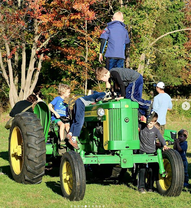 Octoberfest17kidsontractor.png