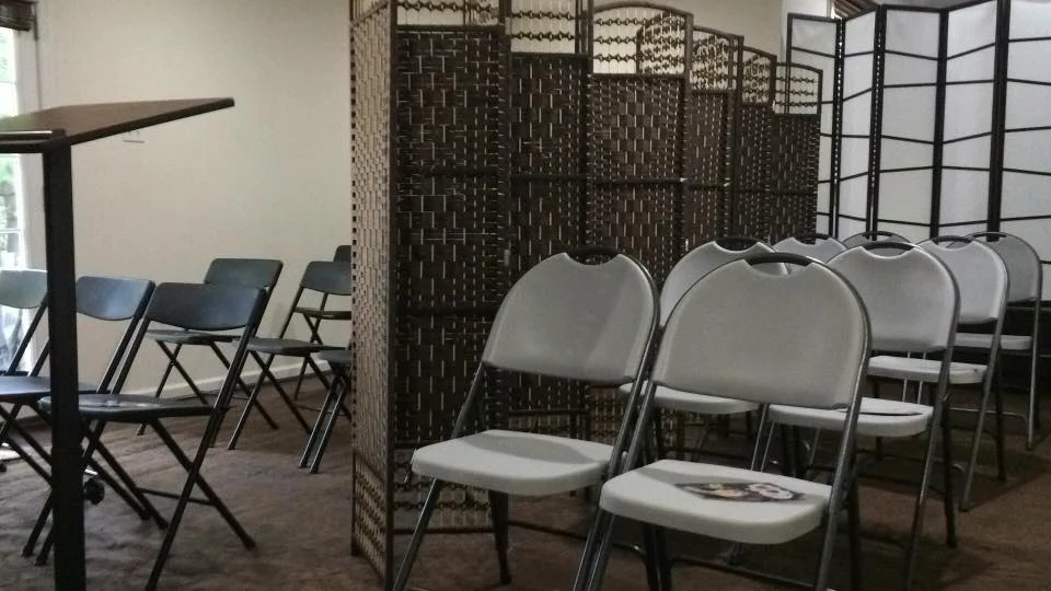 Cozy shul.jpg