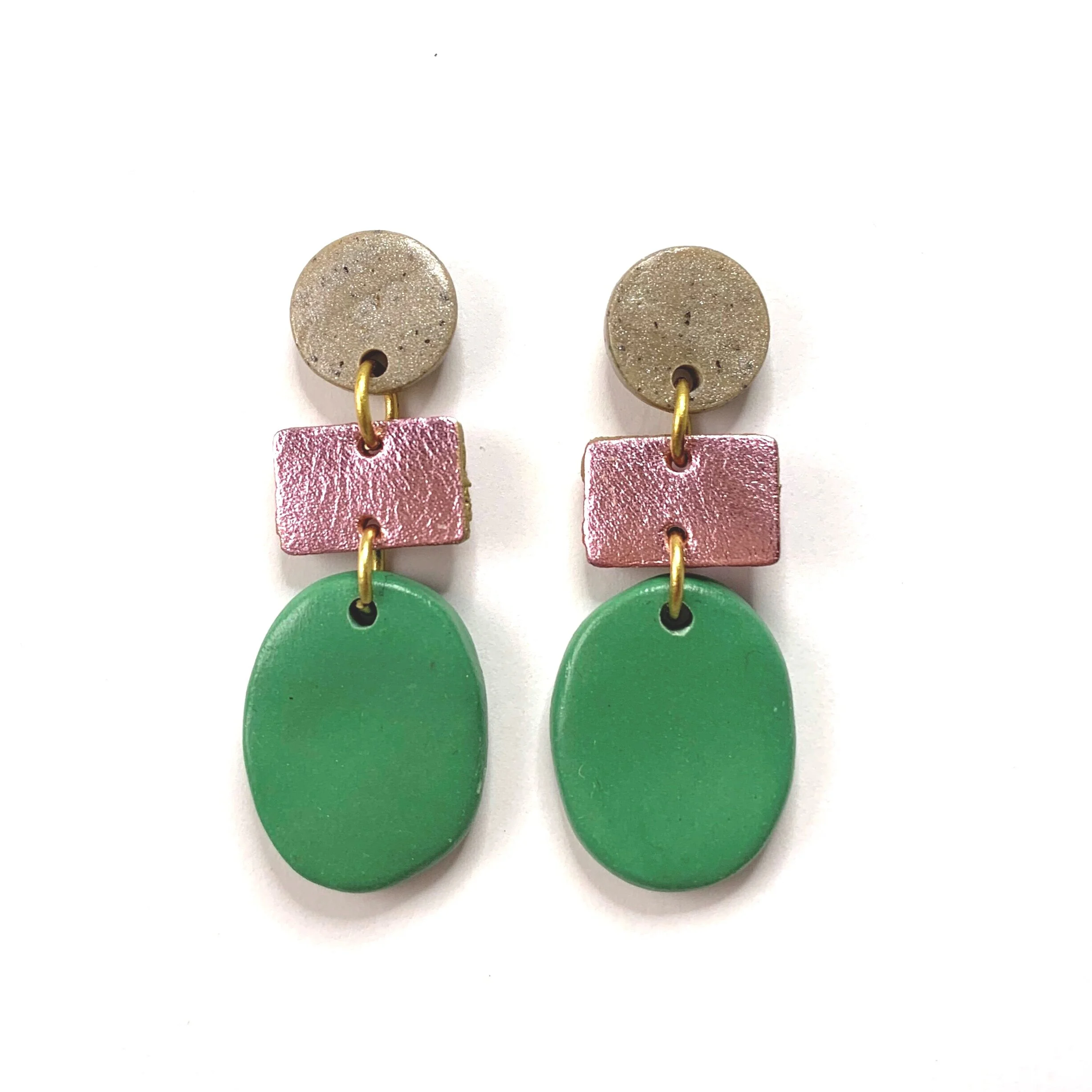 43CF13BA-3F12-437B-92F3-BA533C6FFE46