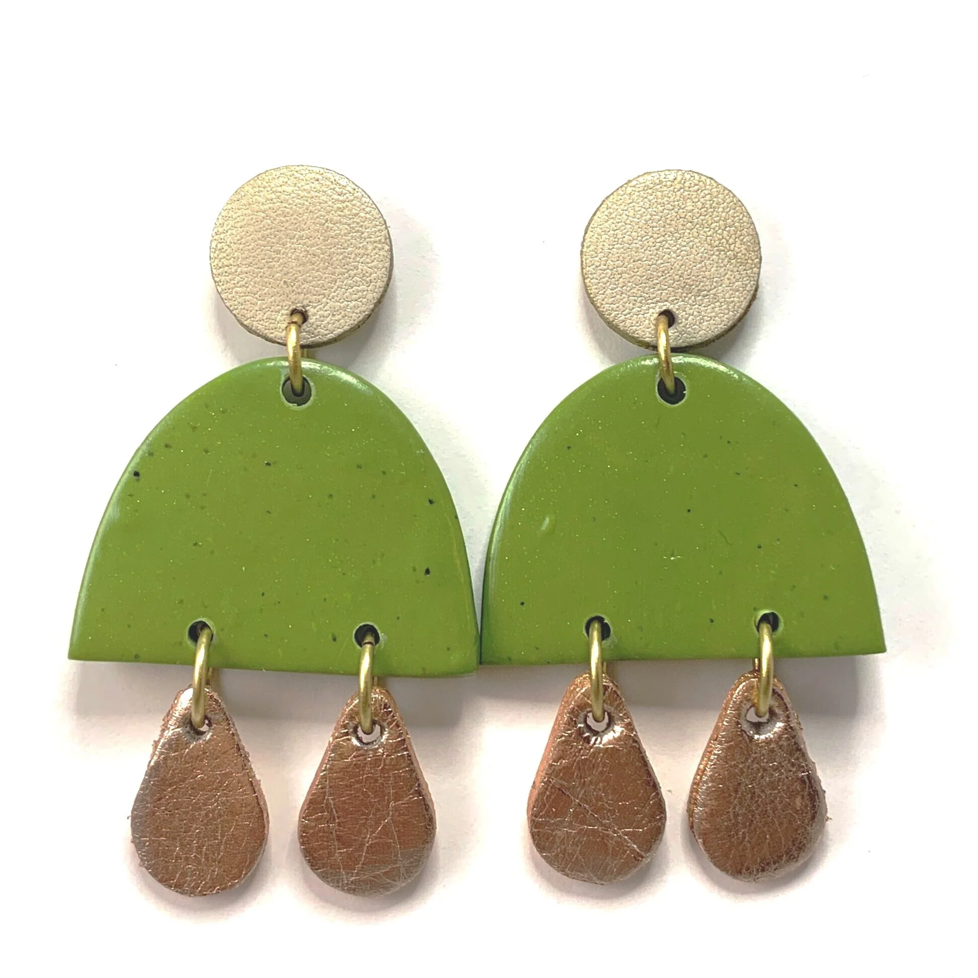 47C85FB0-703F-450B-B534-0A180904CAE5