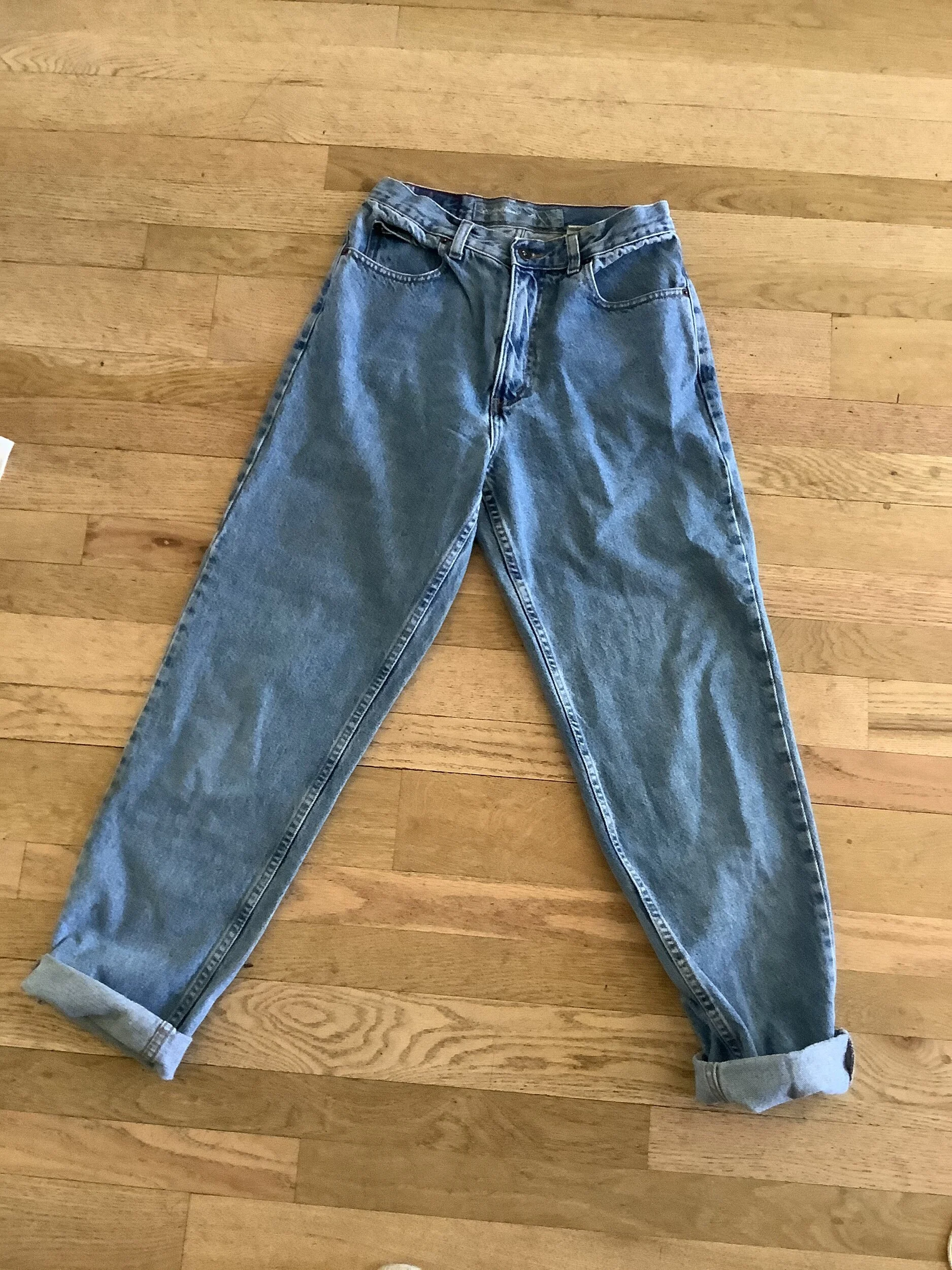 ABB58921-1F3E-4F5E-BDA9-8B11EEF8702B