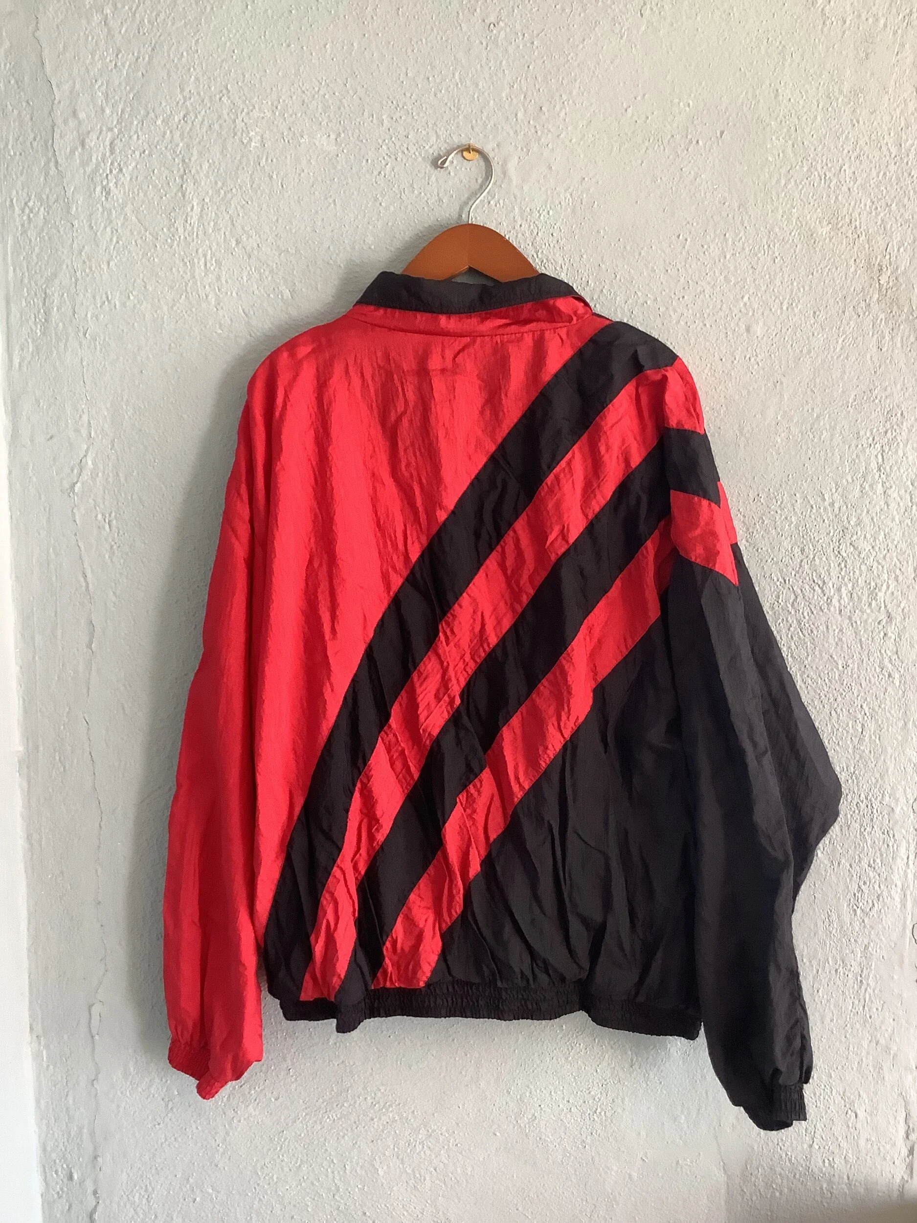 69E2381F-7C4B-4D30-BA2F-F5CD66B63748