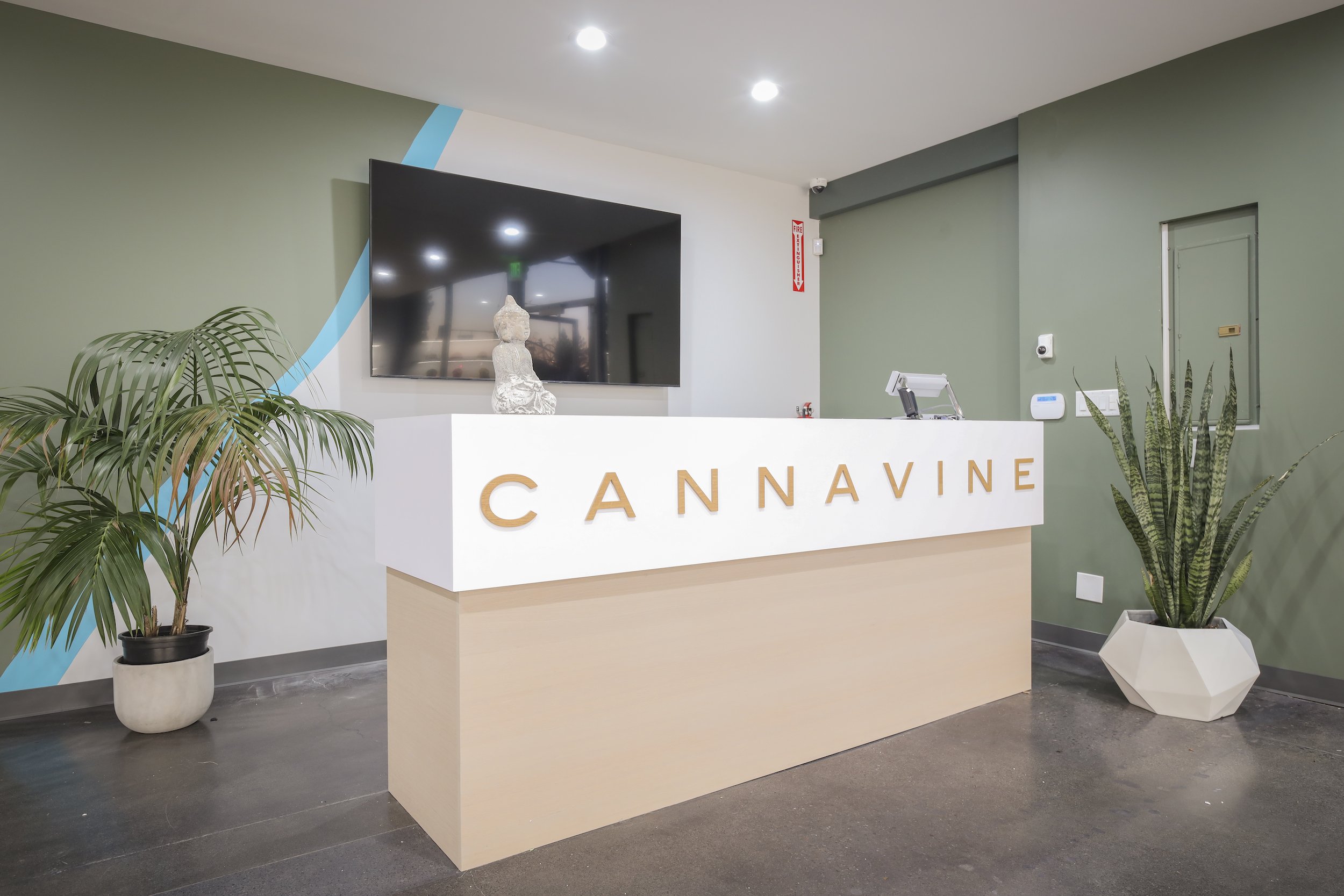 cannavine-cannabis-dispensary-santa-rosa-welcome-stand.jpg