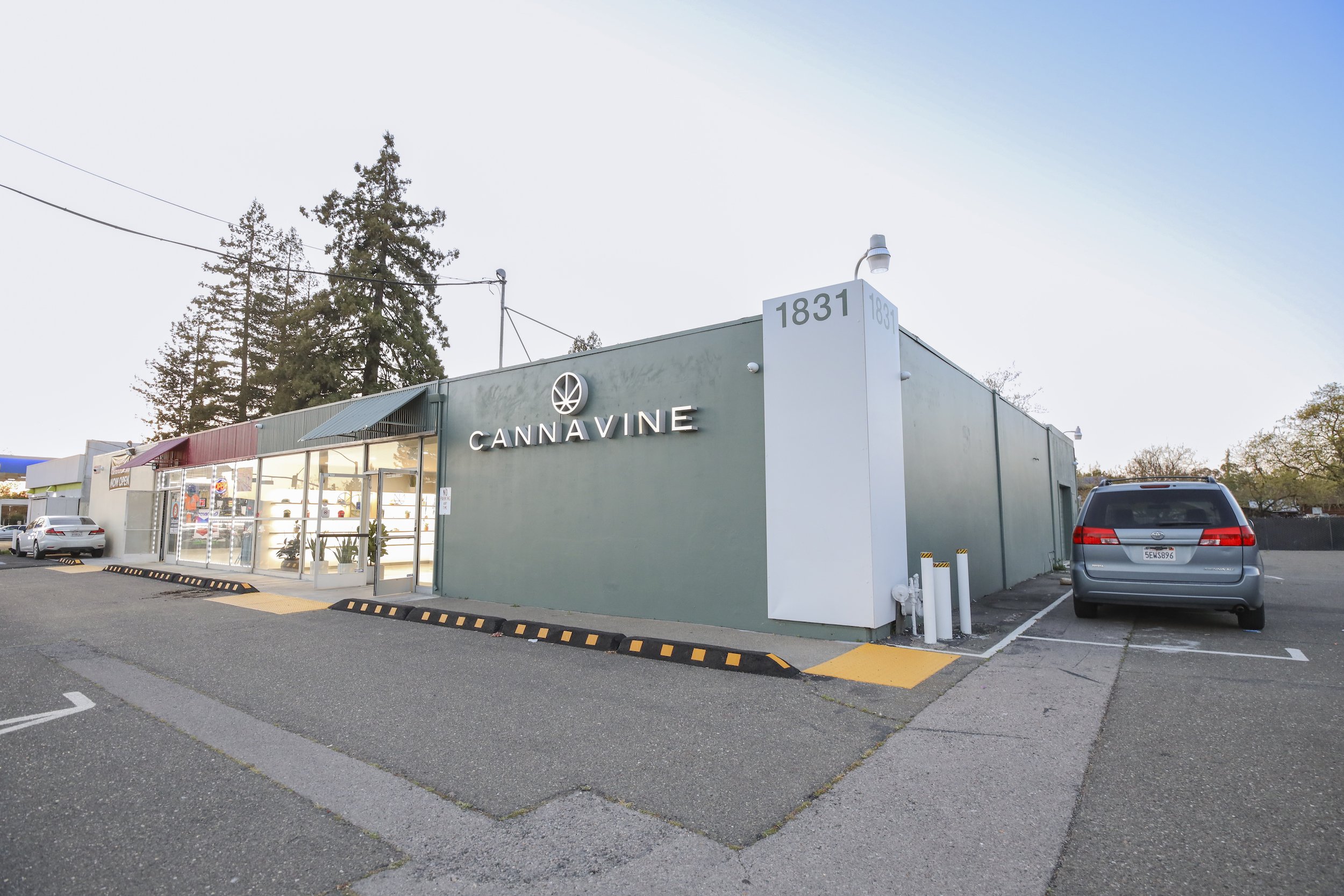 cannavine-santa-rosa-cannabis-front-parking-lot.jpg