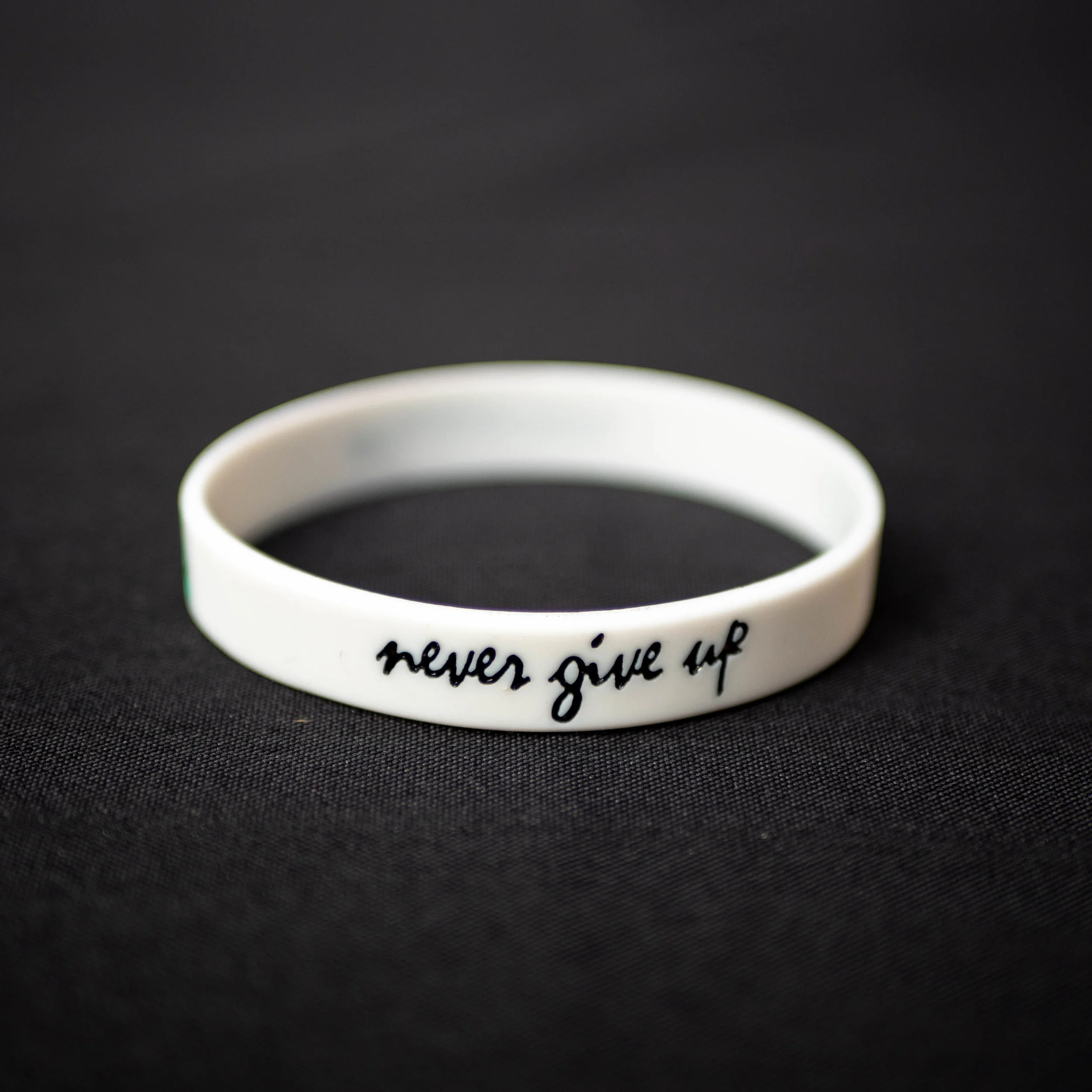 "Never Give Up" Wristband
