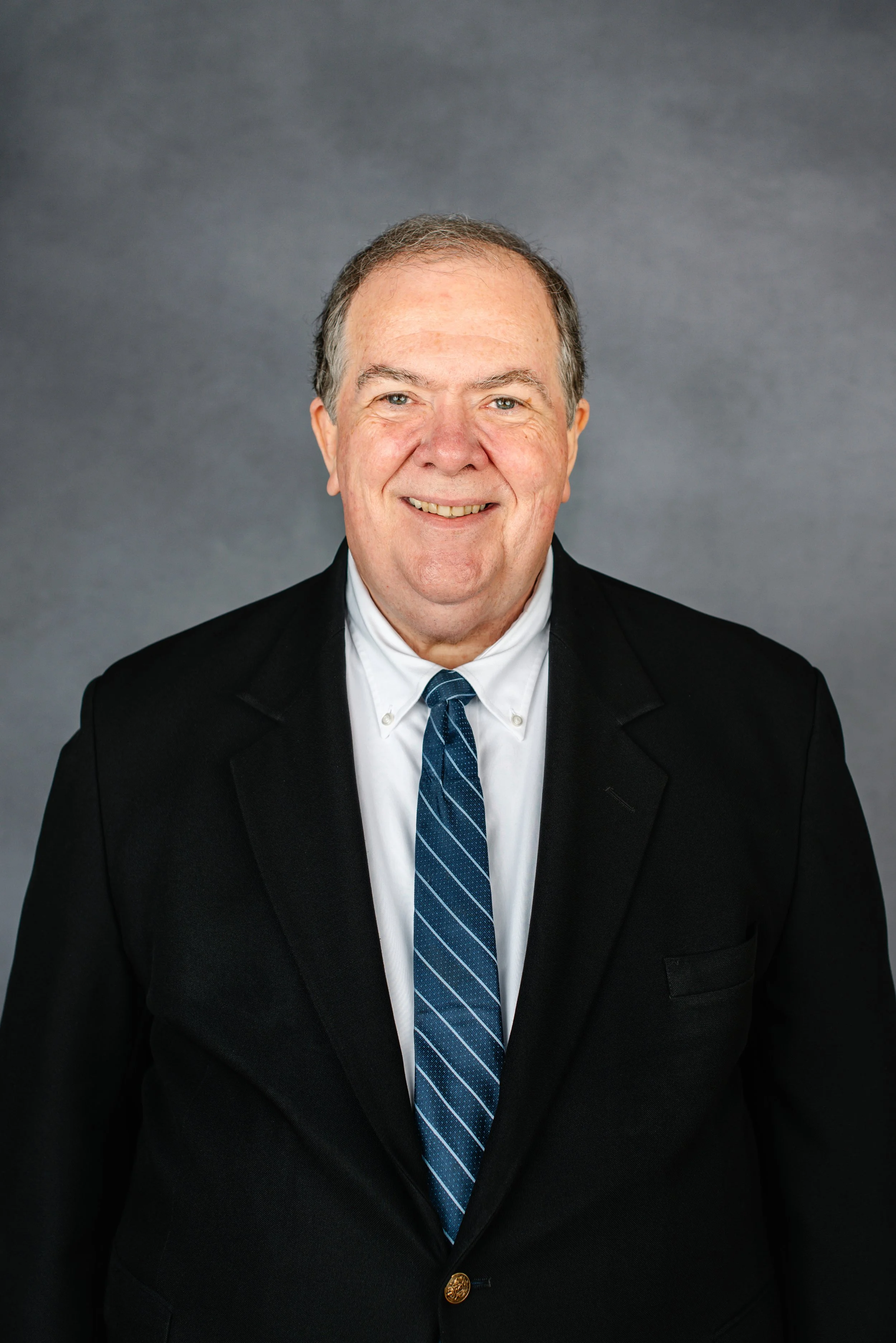 Dr. Donald Ball, Jr. Seventh through Twelfth grade Cantorum — Veritas