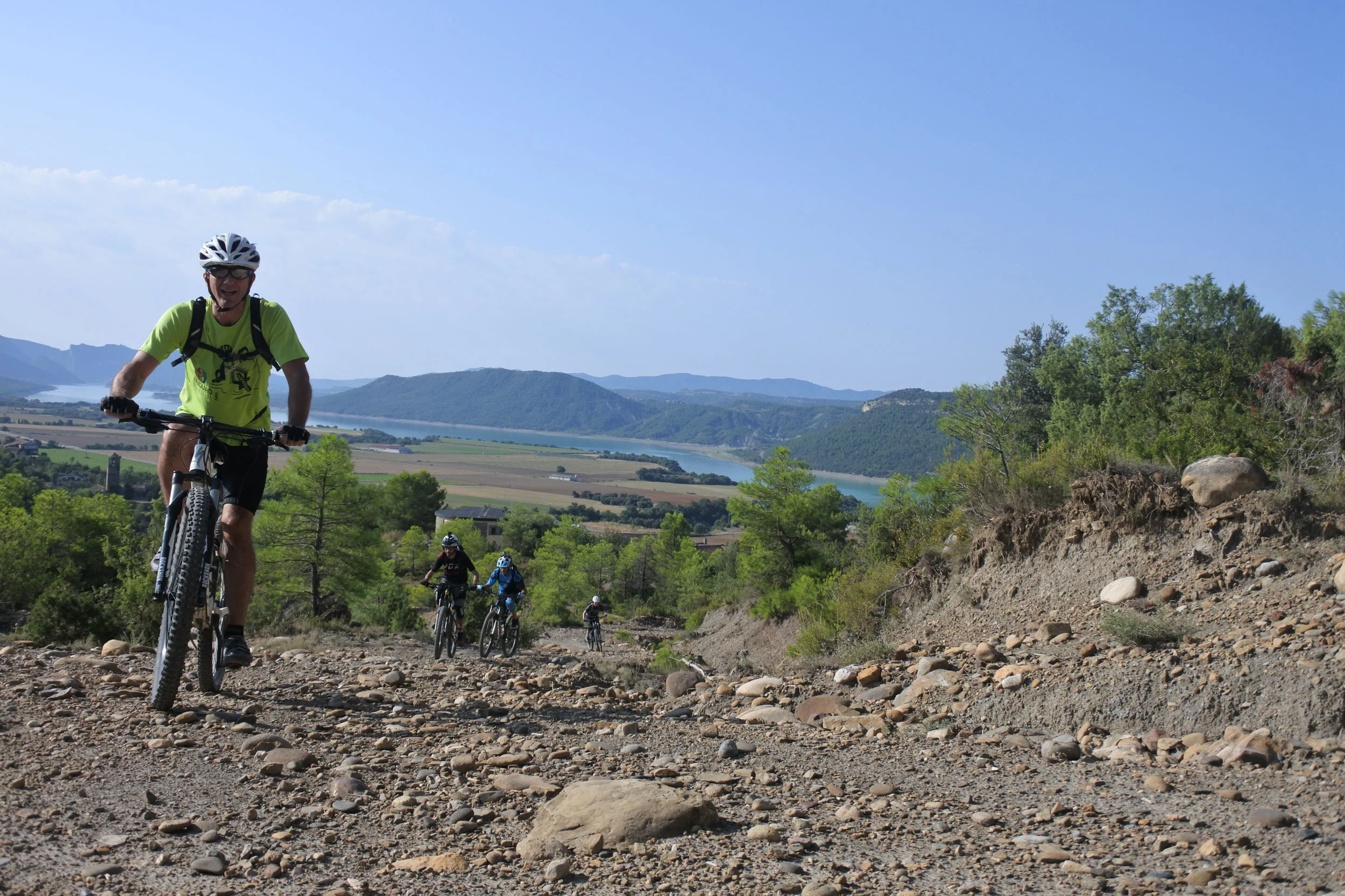 unbeaten-adventures-mountain-biking-pyrenees-zona-zero-ainsa-tony-bosque-de-usana.jpg