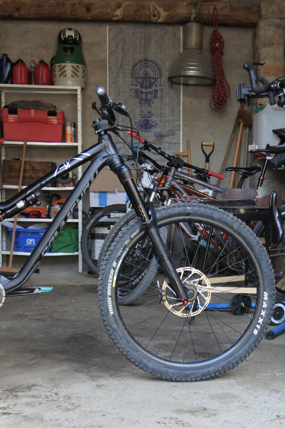 unbeaten-adeventures-mountain-biking-commencal-v4.2-essential-for-sale-2.jpg