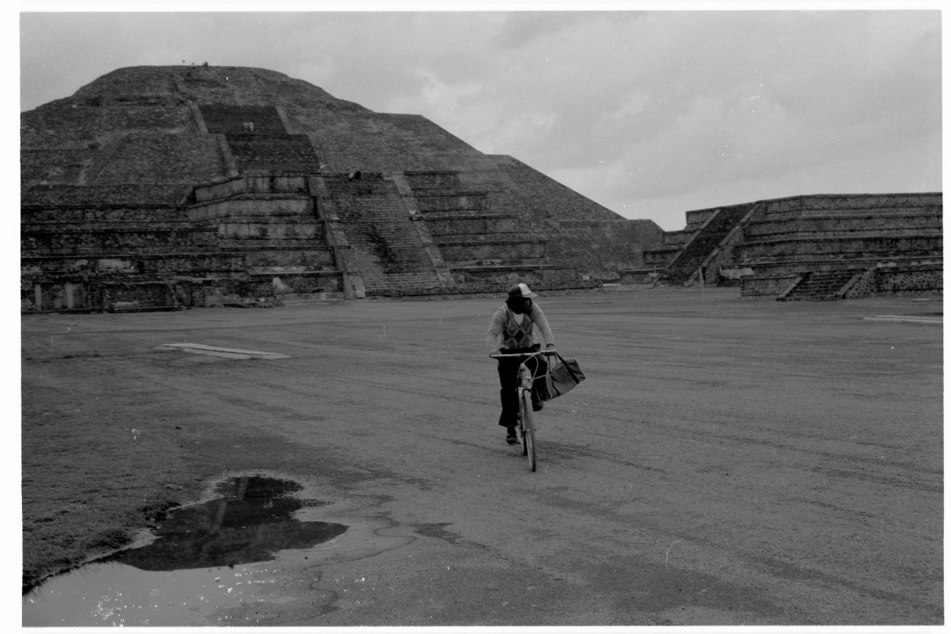 MEXICO-NAZ 82-0902.jpg
