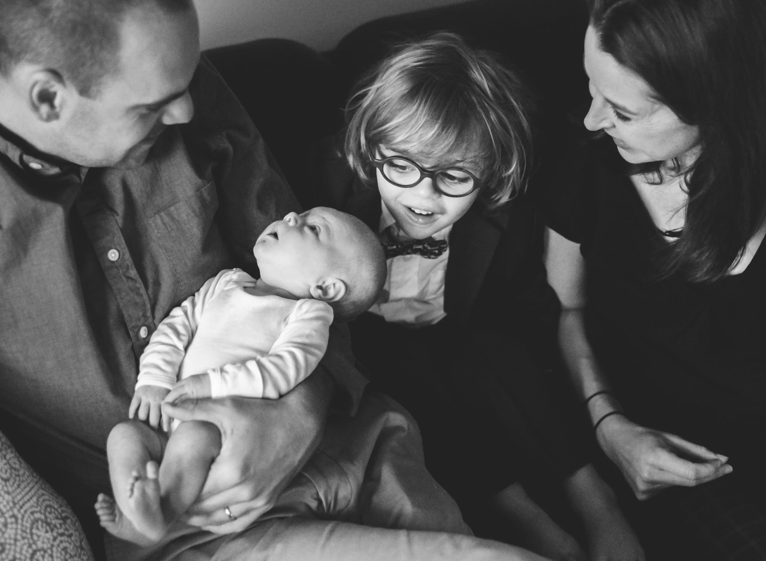 Glimmer Images Lifestyle Newborn Photography - 2022-02-03 at 4.29.33 PM 3.jpg