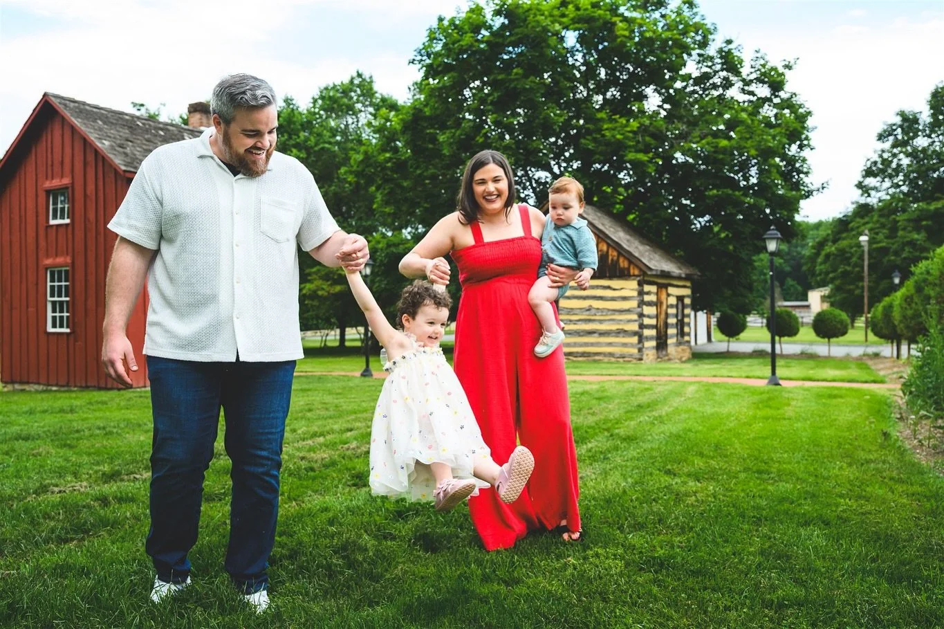 Meet my new favorite photo spot: Woodlawn Manor in Sandy Spring. 

It&rsquo;s quiet, wide open, and full of charm &mdash; think rolling hills, horse pastures, vintage log cabins, and beautifully worn stone barns that make every backdrop feel timeless