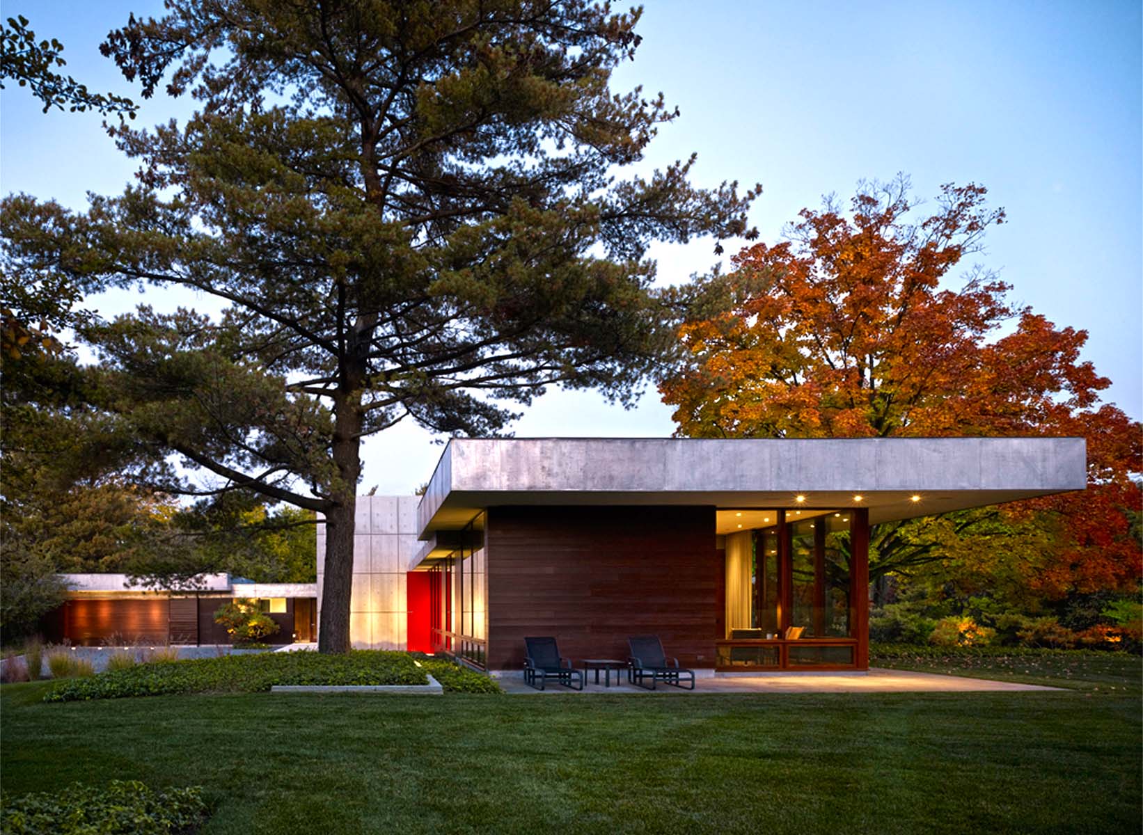 005_Grounded_in_Modernism.jpg