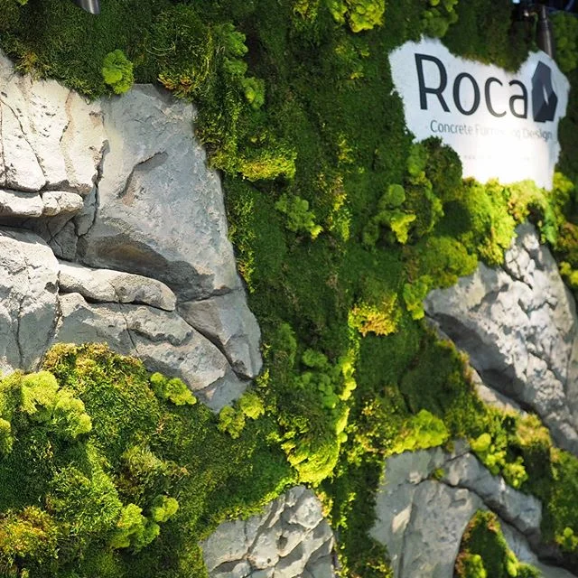 Getting the itch for creating more vertical garden walls 🌱 .
.
.
.
#fireplace #camping #rocklin #renovation #fire #newconstruction #fun #folsom #outdoorliving #moss #concretesculpting #firepit #exteriordoor #livingwall #patio #gardenwall #outdoors #