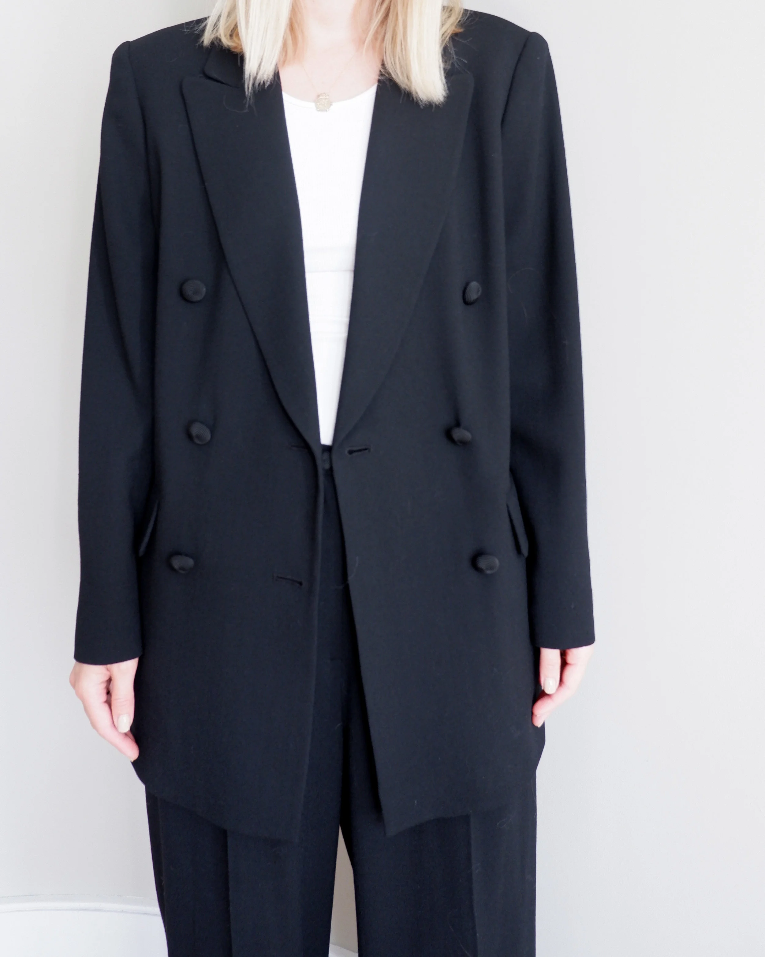 suit1.jpg