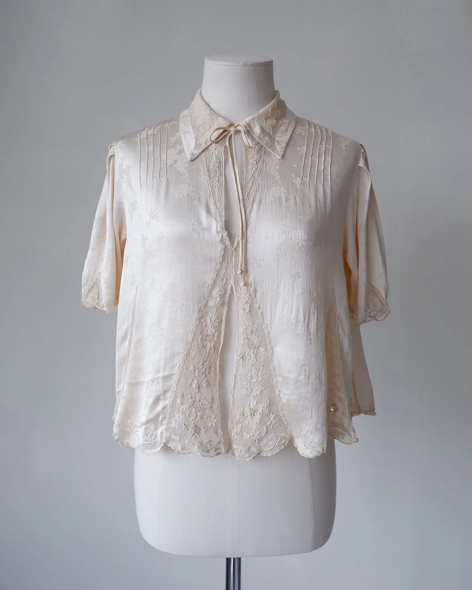 antiqueblouse10.jpg