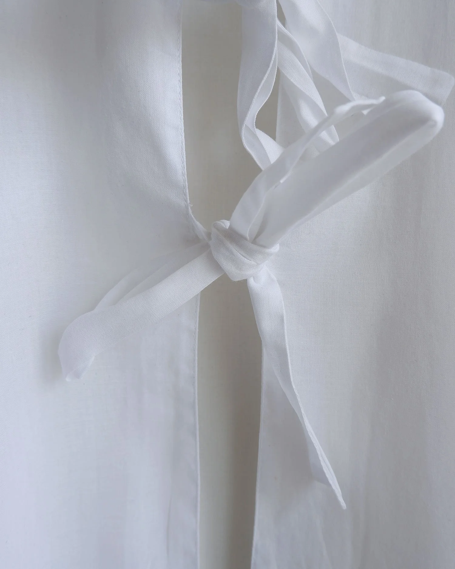 AnneFontblouse2.jpg