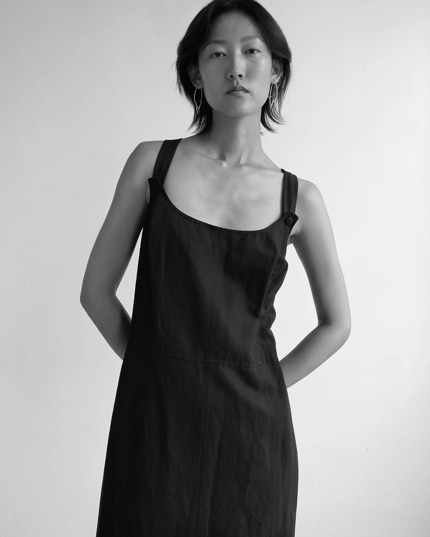 CrossbackLBD4BW.jpg