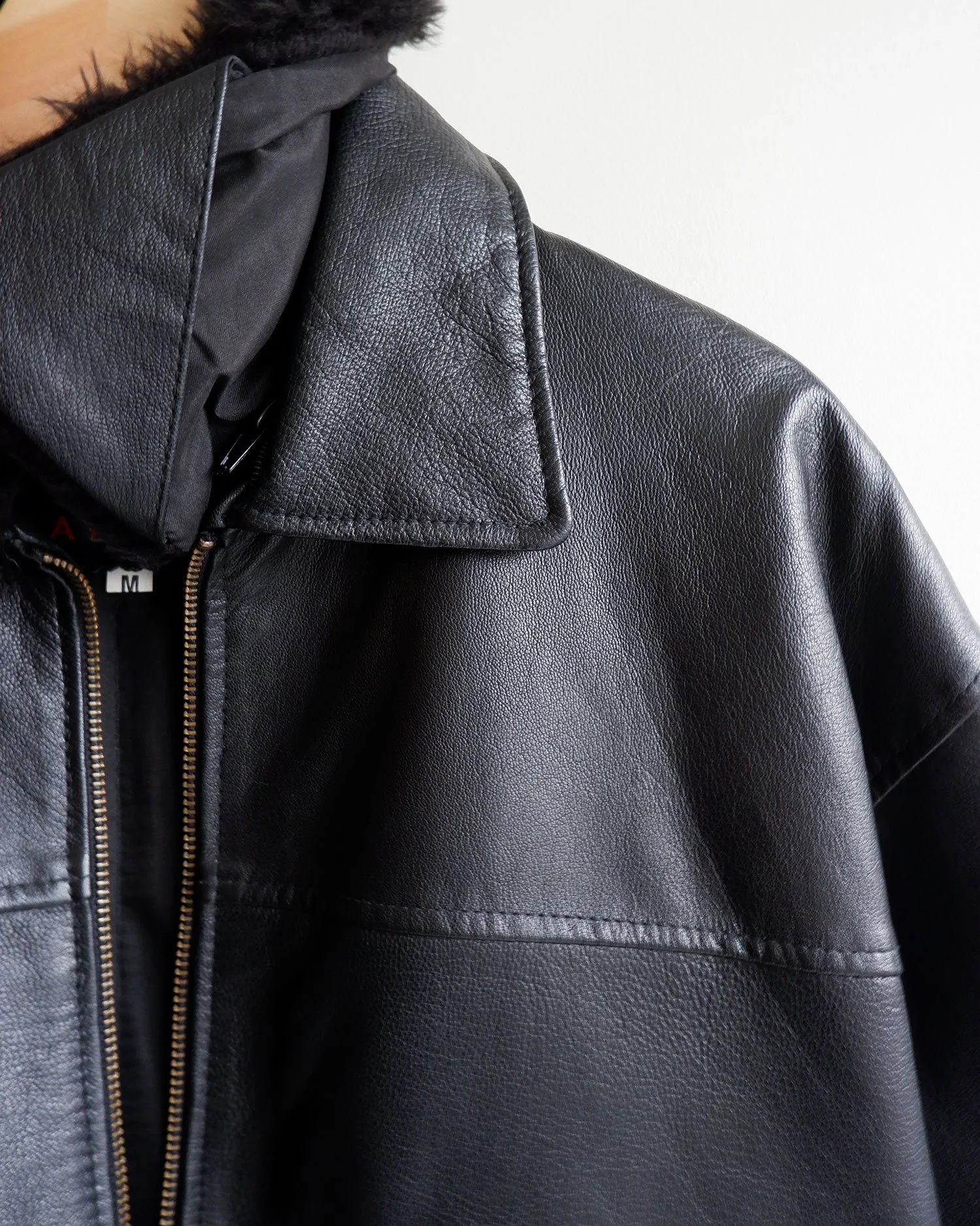 leatherjkt2.jpg