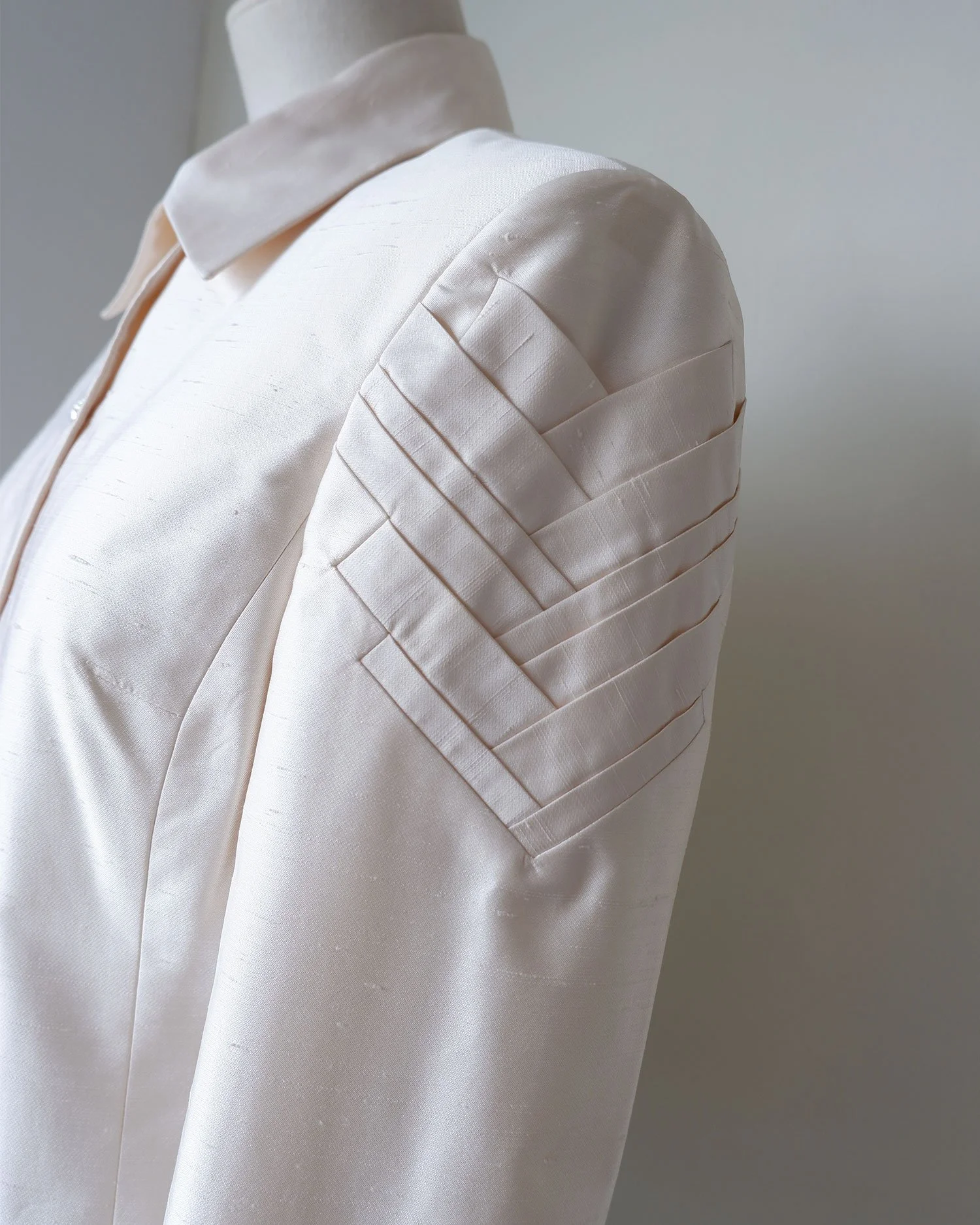 GVsilkjacket2.jpg