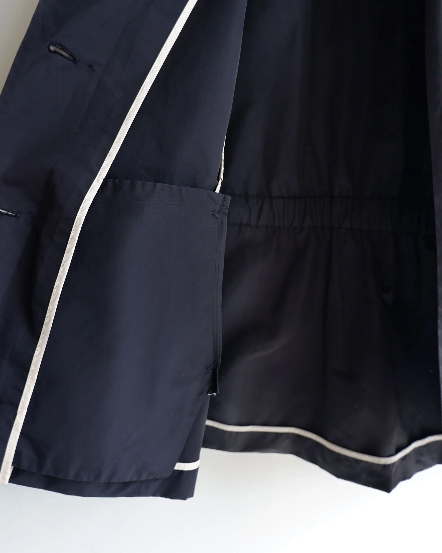 JSraincoat1.jpg