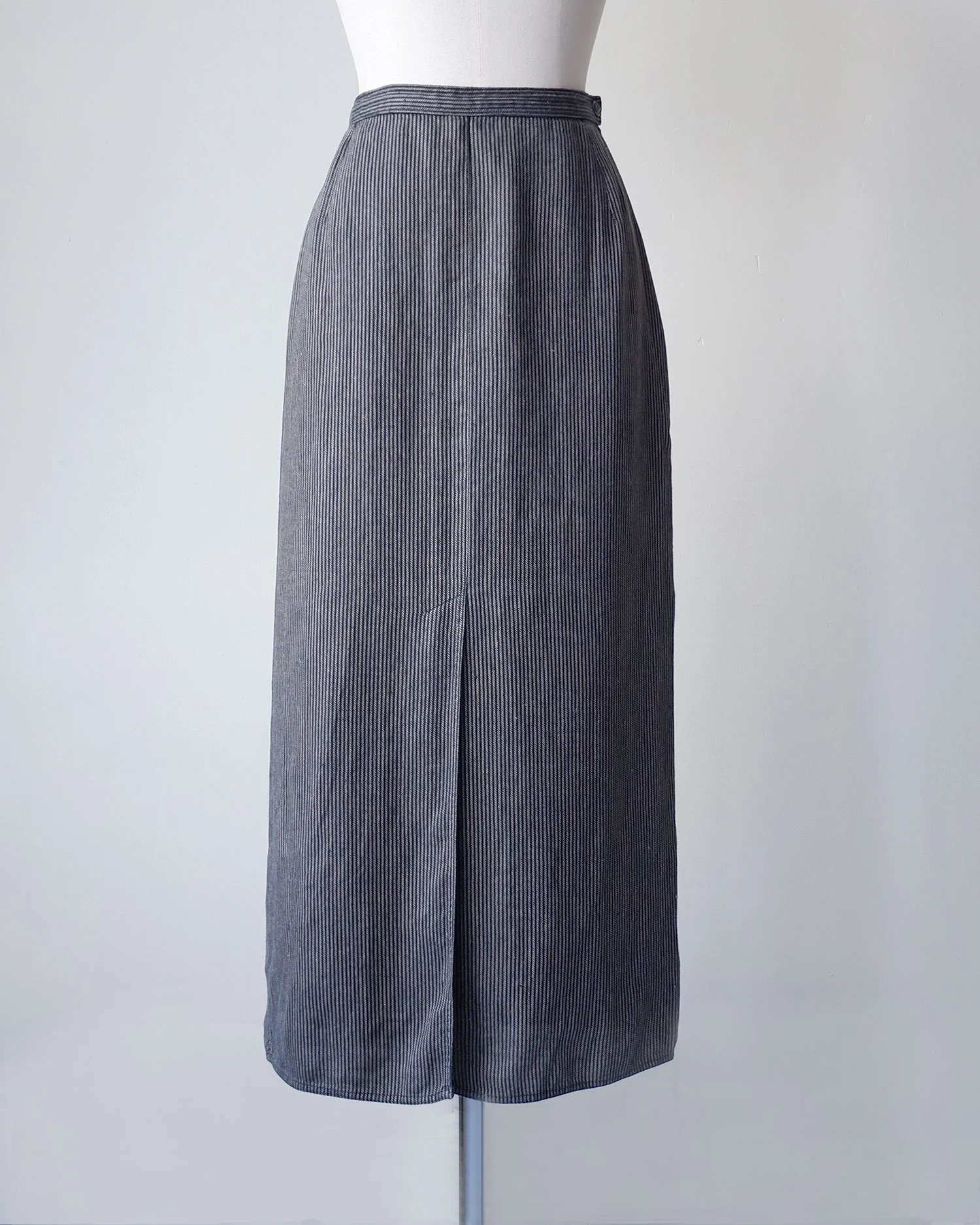 AMBskirt1.jpg