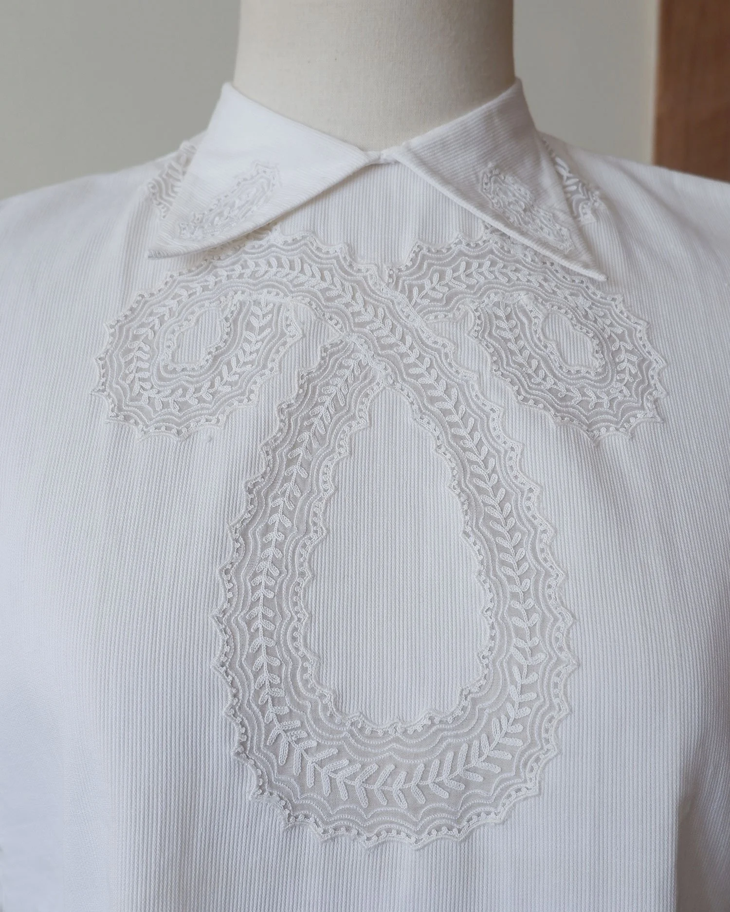 tabard1.jpg