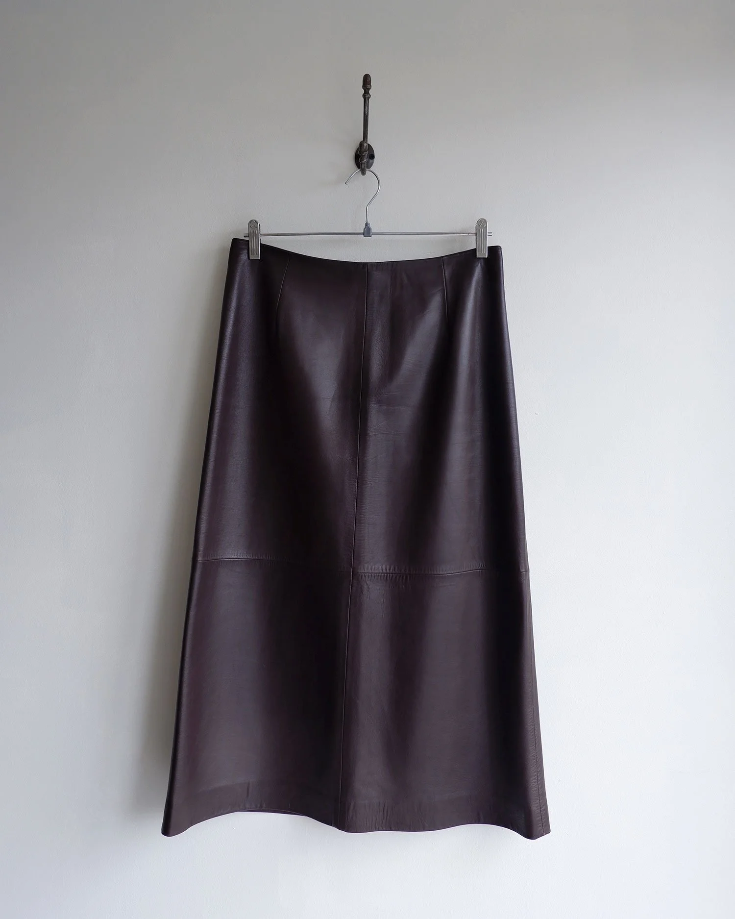 Lowewleather1.jpg