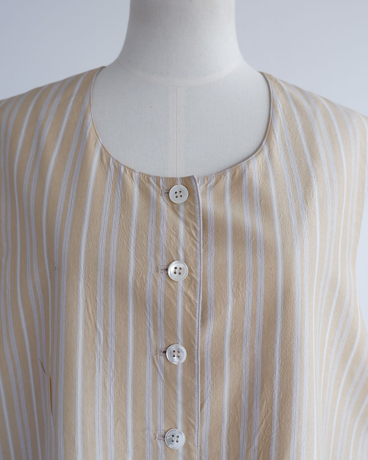 AKwaistcoat5.jpg