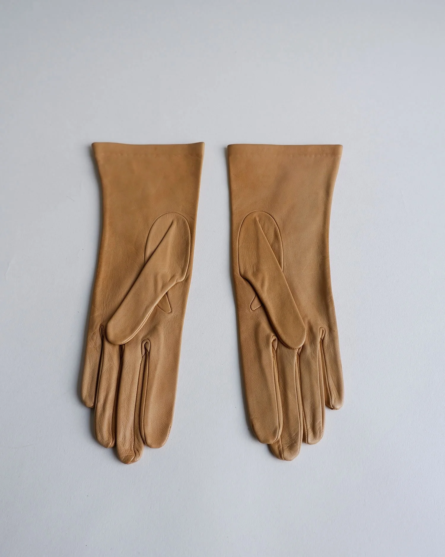 leafgloves01.jpg