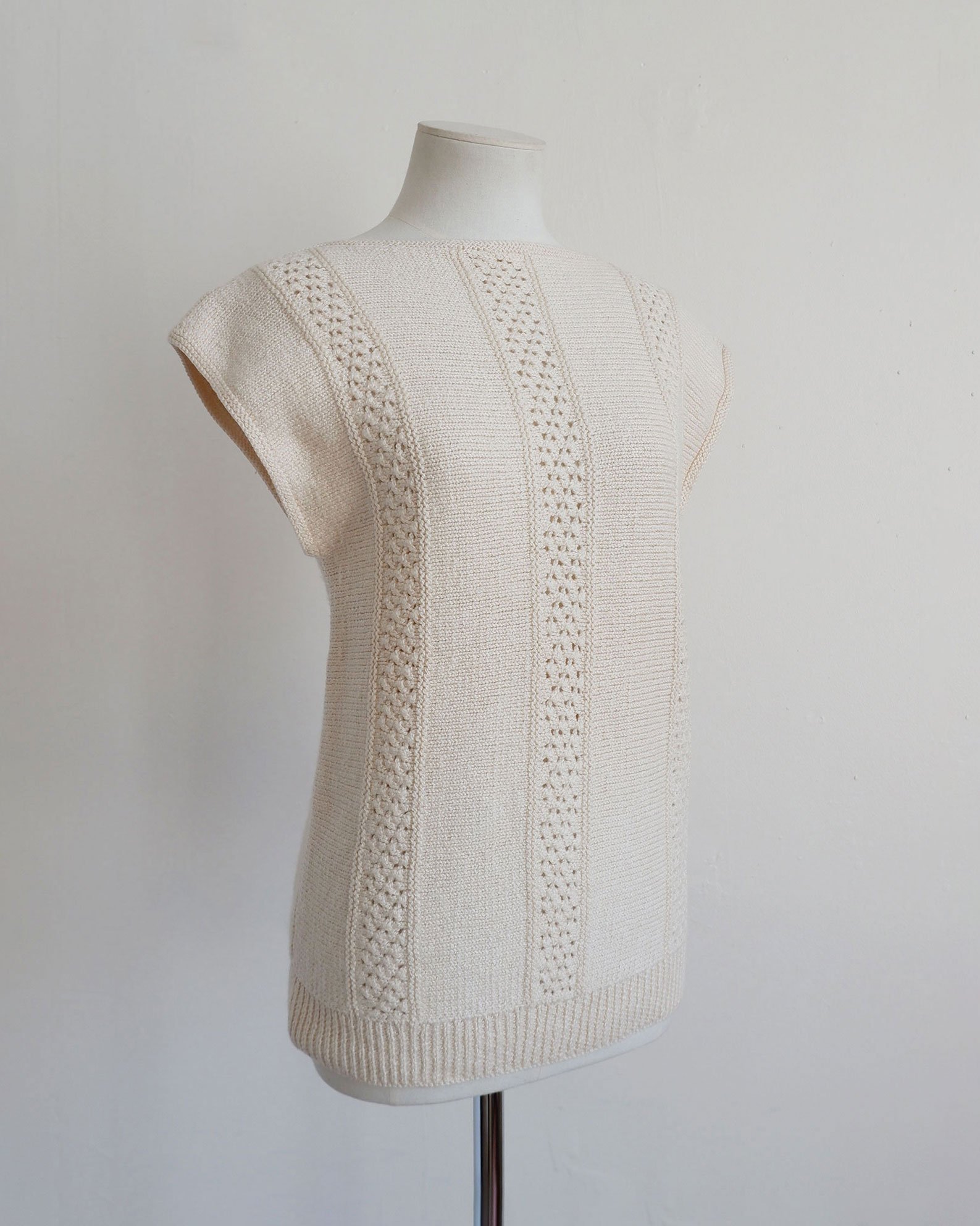 knittedtank0.jpg