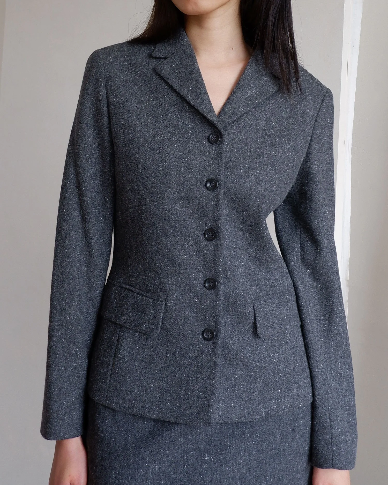 Caractereskirtsuit14.jpg