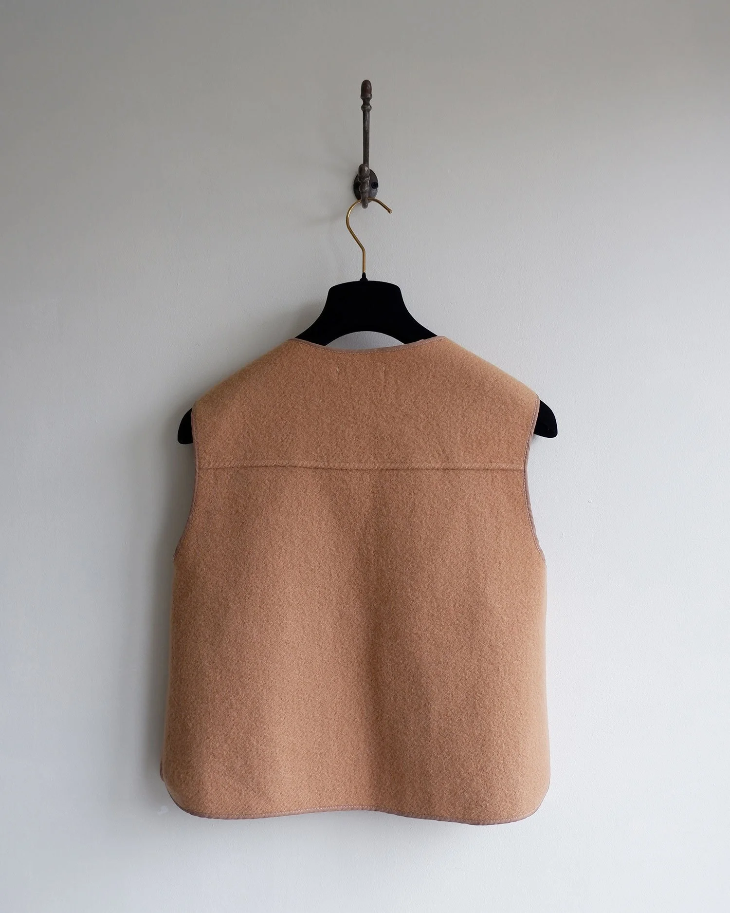 CharlesMaudretvest2.jpg