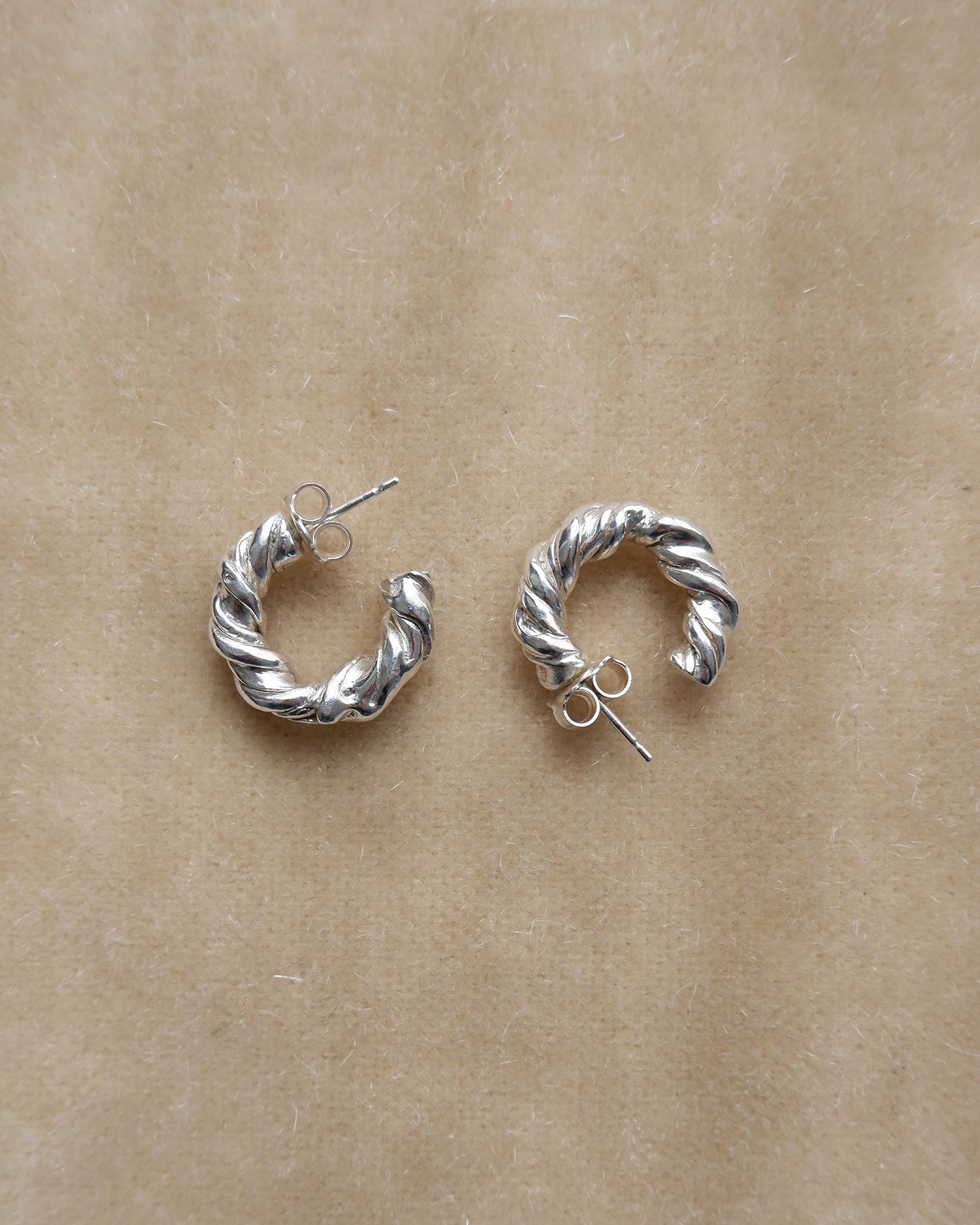 AIFsmallhoopsilver4.jpg