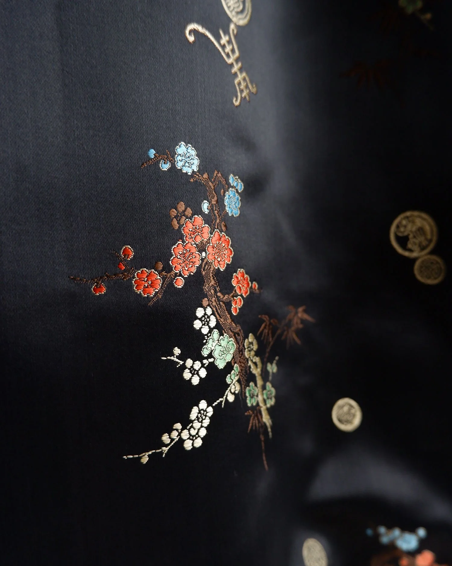 Silkembroideredjacket3.jpg