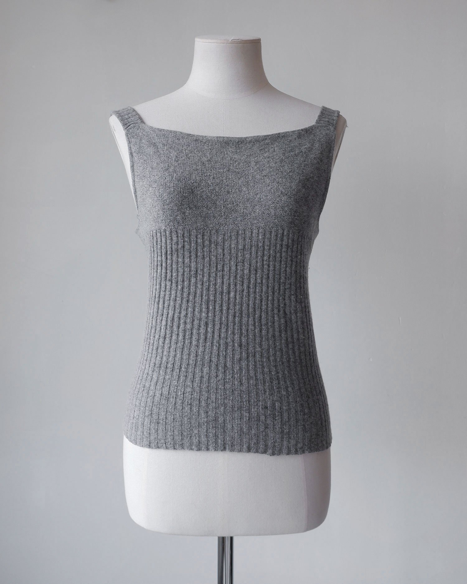 EAbacklessknit2-1.jpg