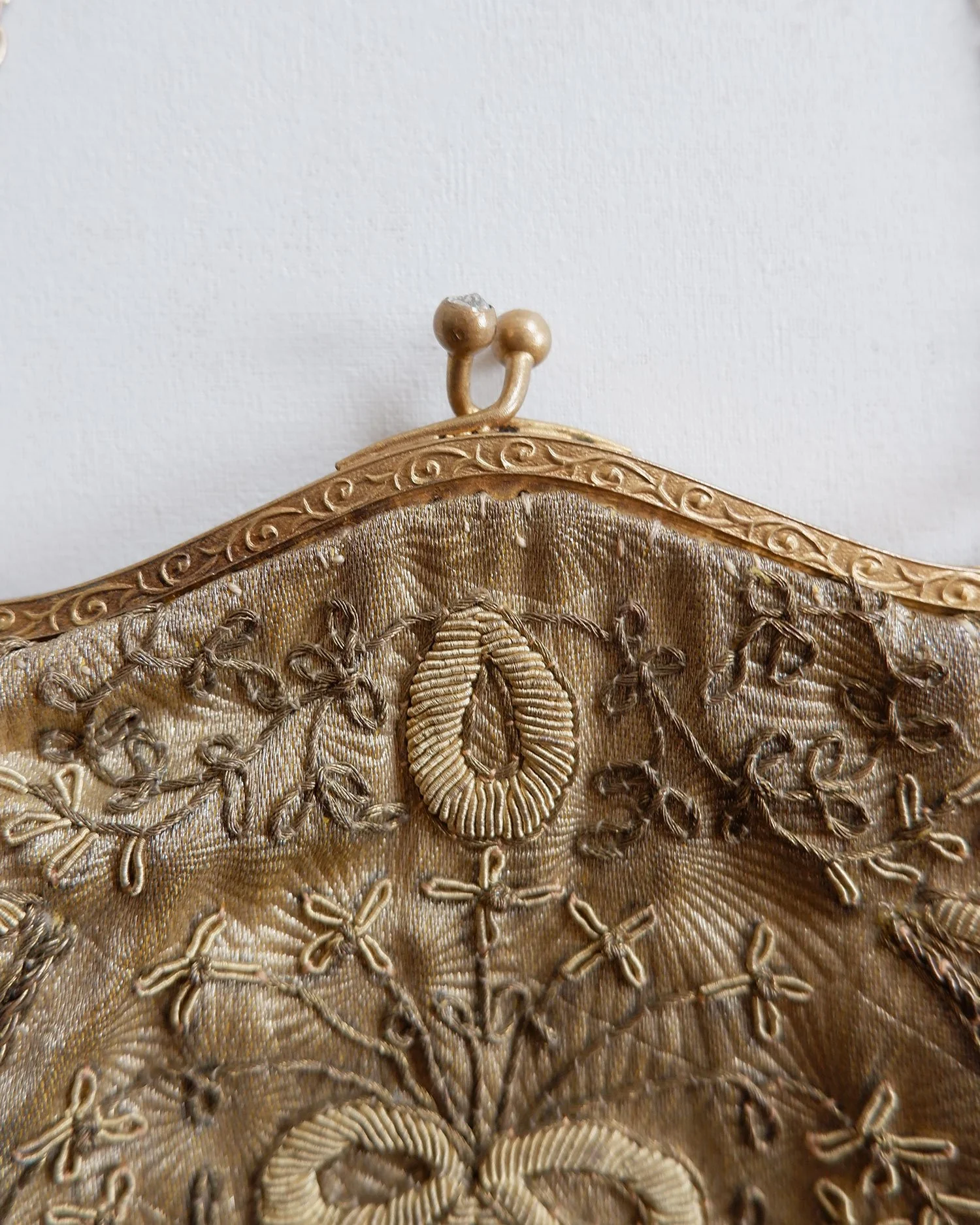 ornateembroidredpurse5.jpg