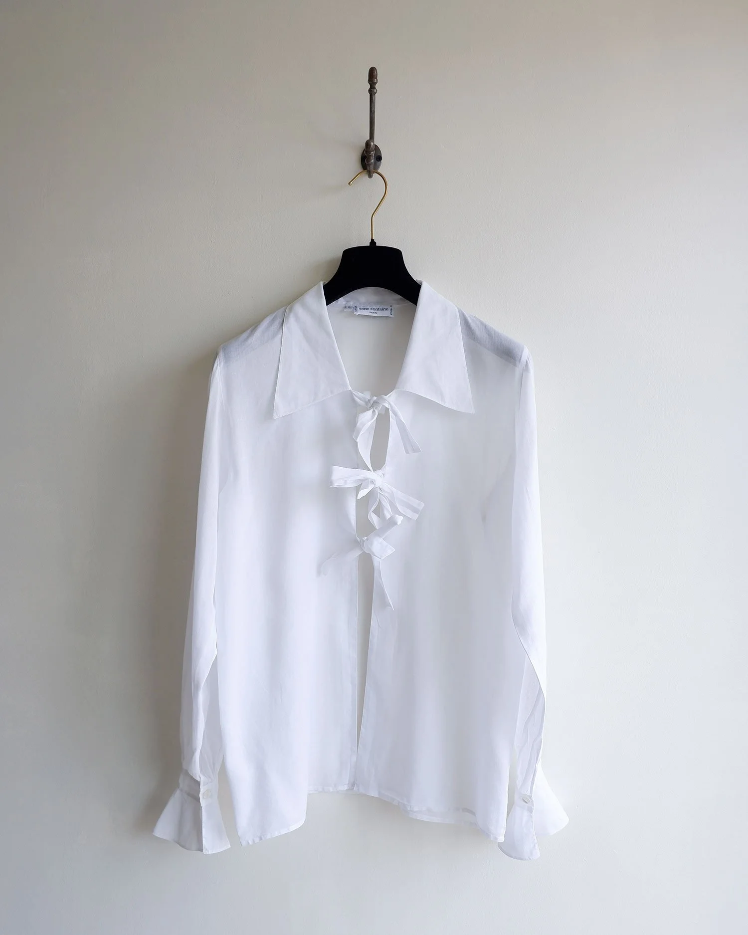 AnneFontblouse1.jpg