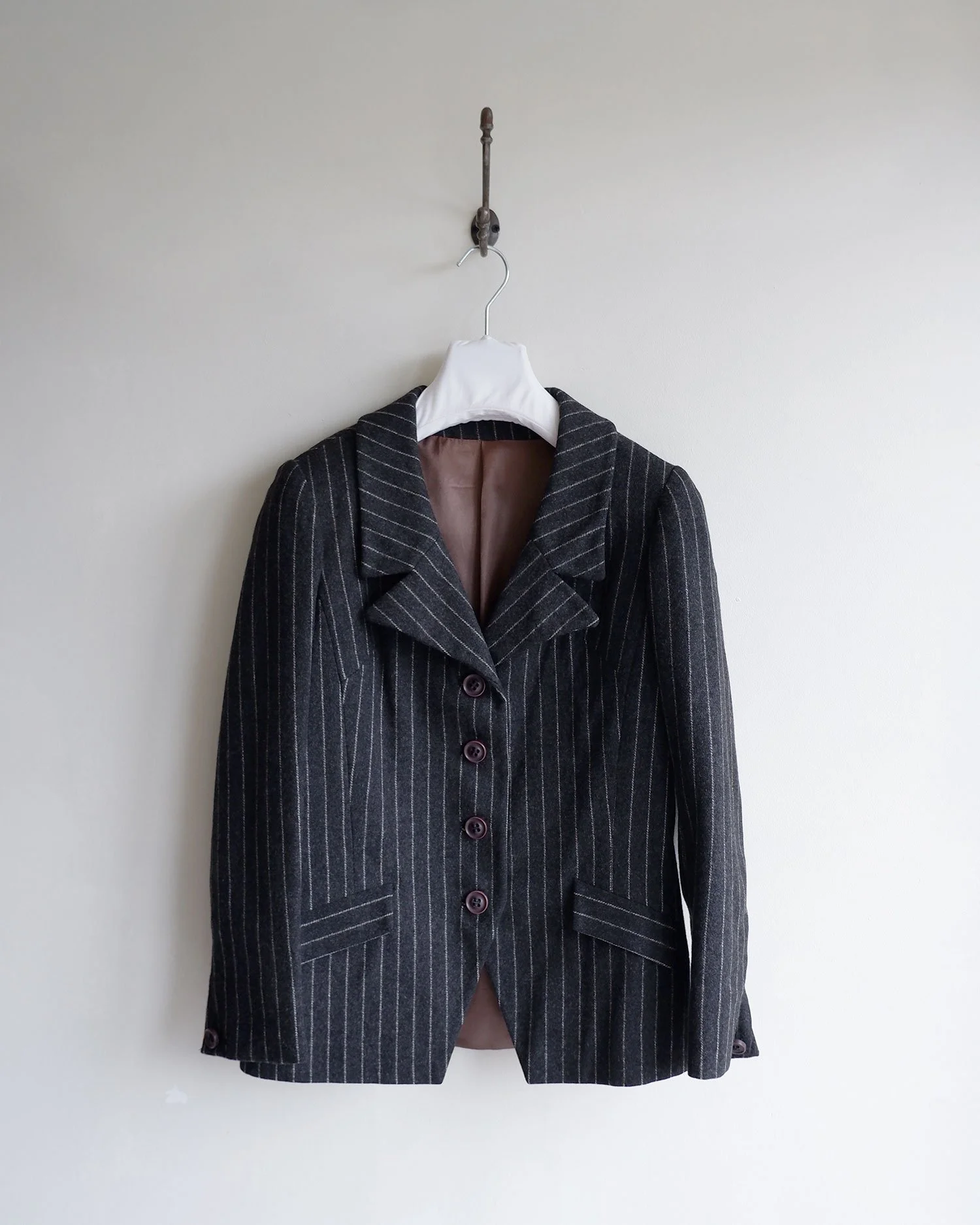 pinstripeblazer00.jpg