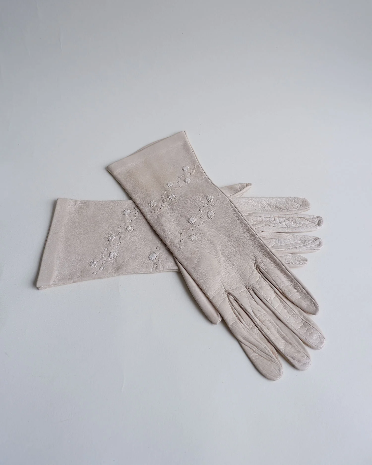 creamgloves4.jpg