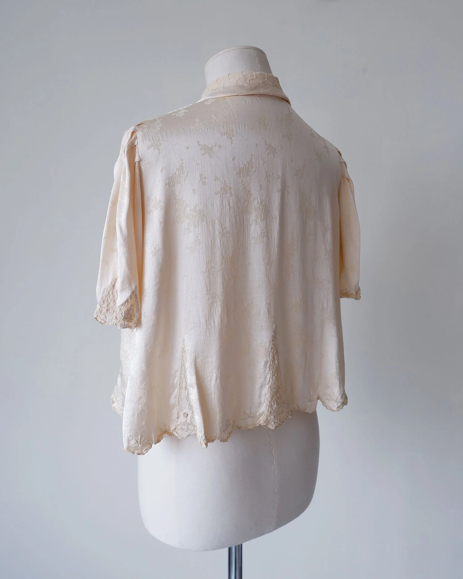 antiqueblouse2.jpg