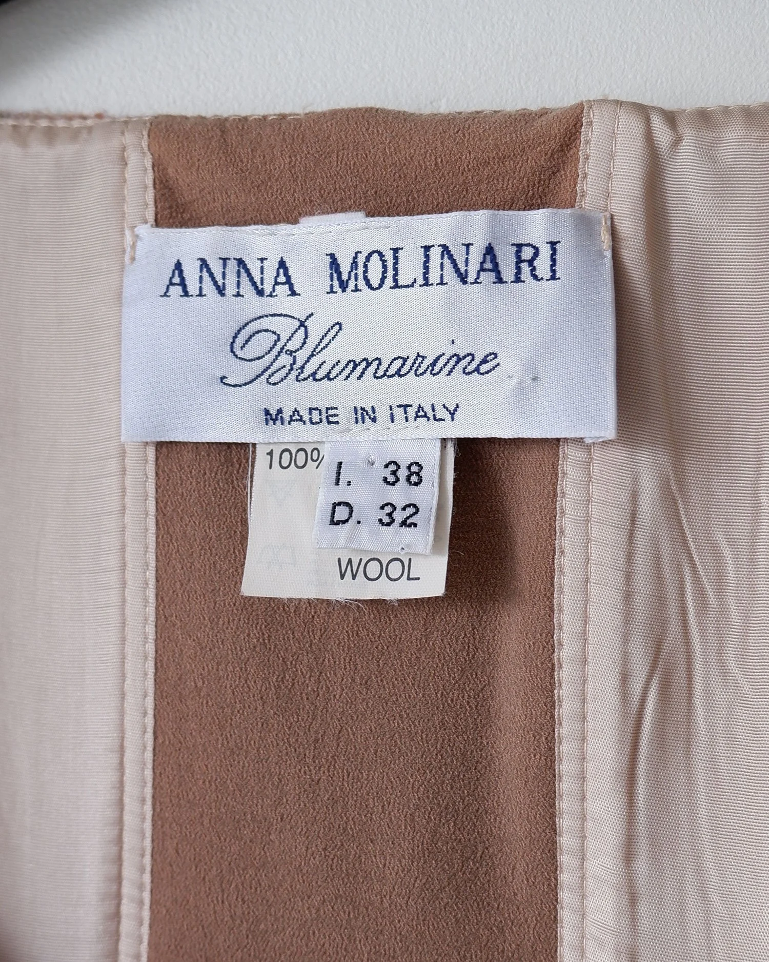 Amolinaricorset2.jpg