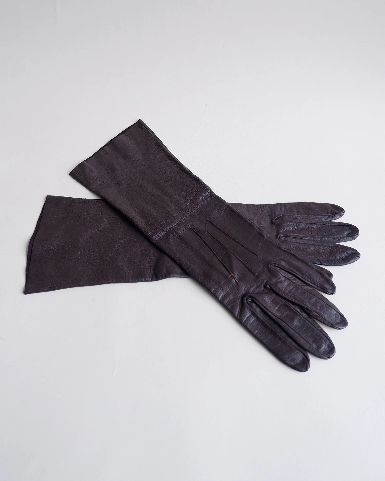 brngloves3.jpg