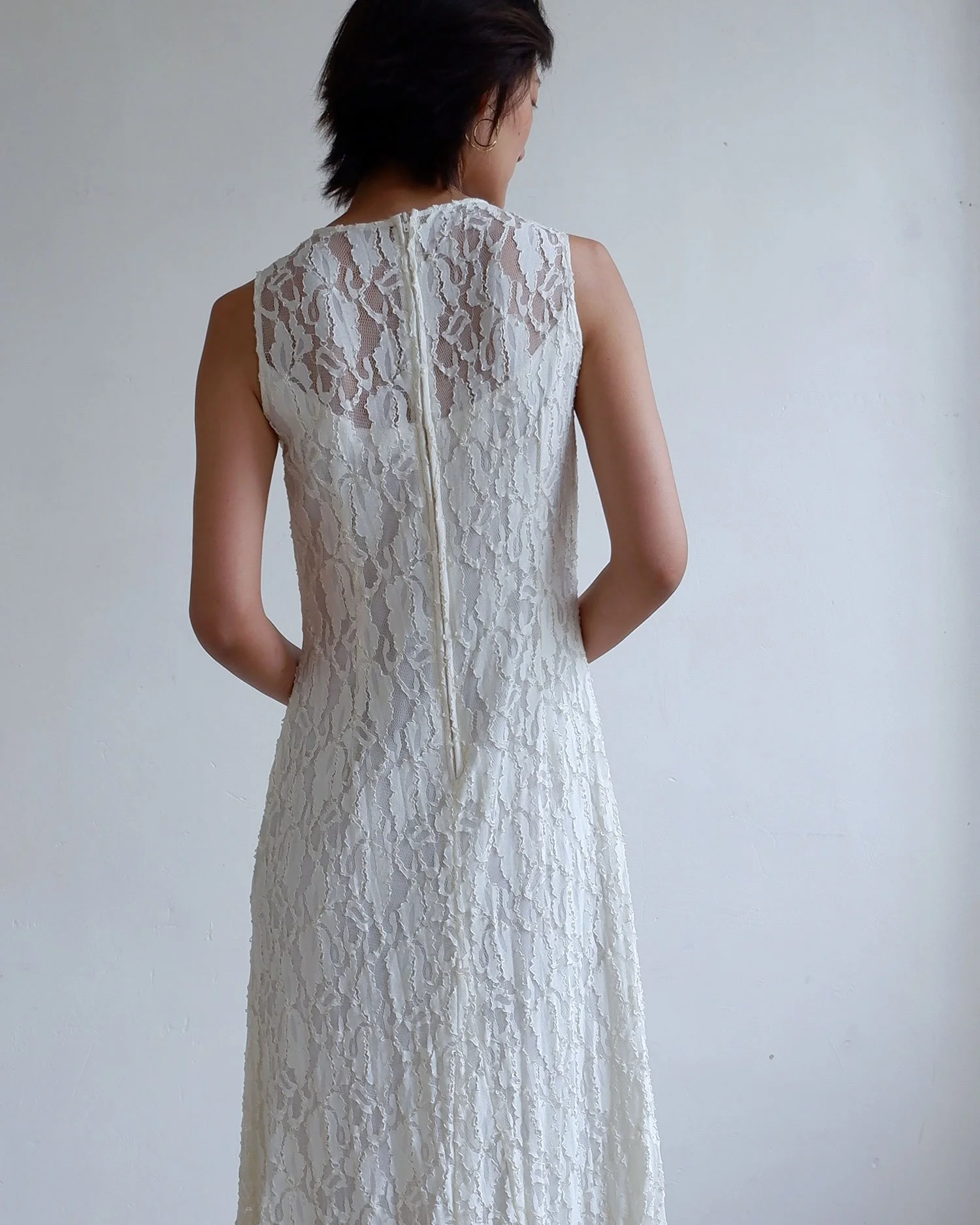 whitelacedress5.jpg